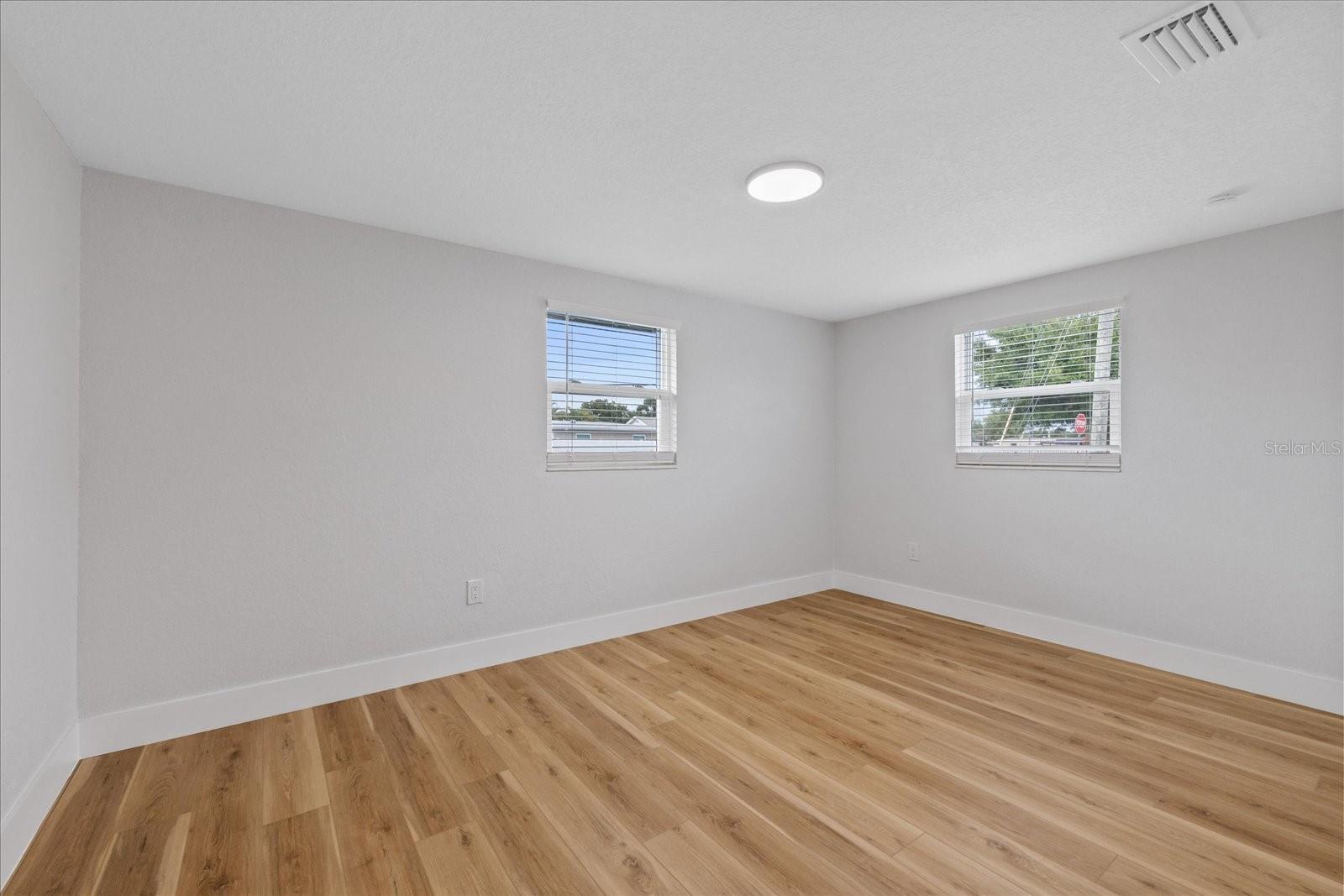 PINE CREST VILLA ADD 6 - Residential