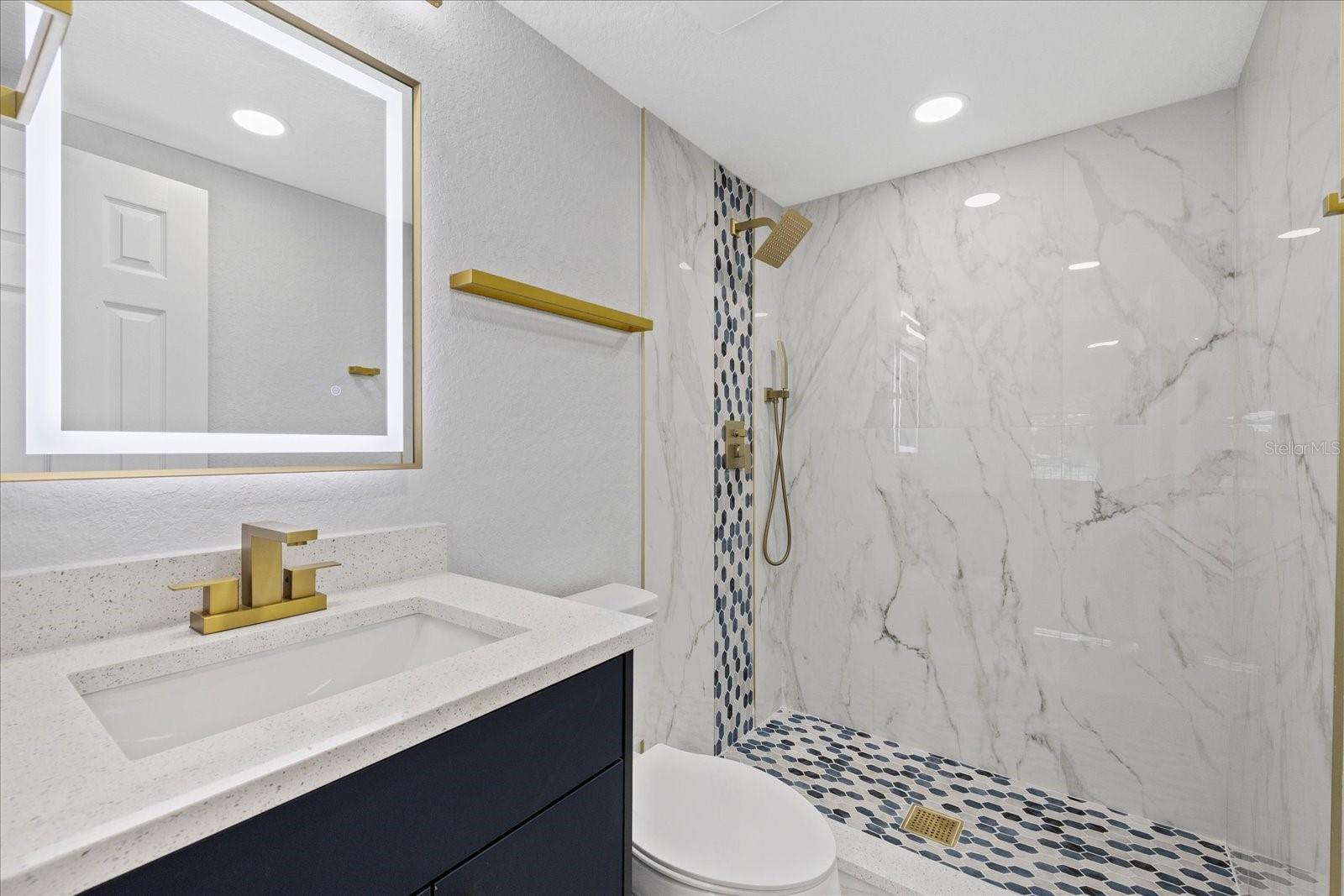 PINE CREST VILLA ADD 6 - Residential