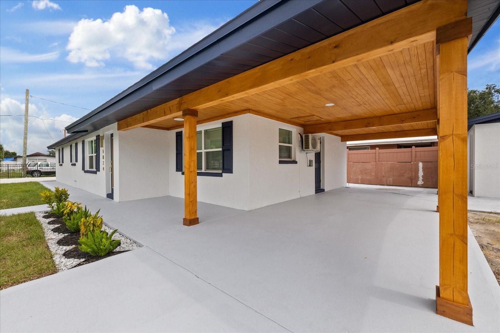 PINE CREST VILLA ADD 6 - Residential