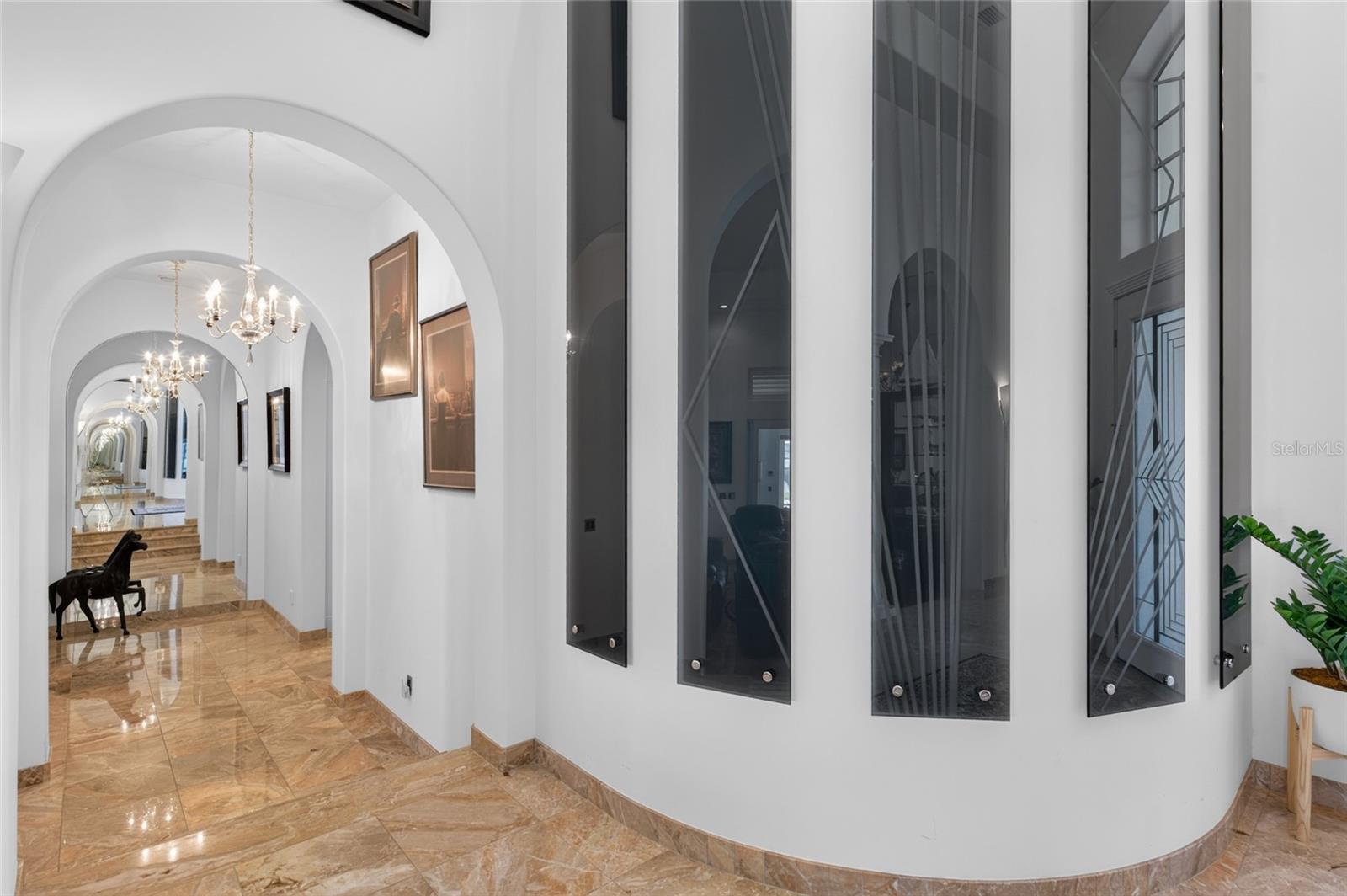 MC ELROYS BELLEVIEW - Residential
