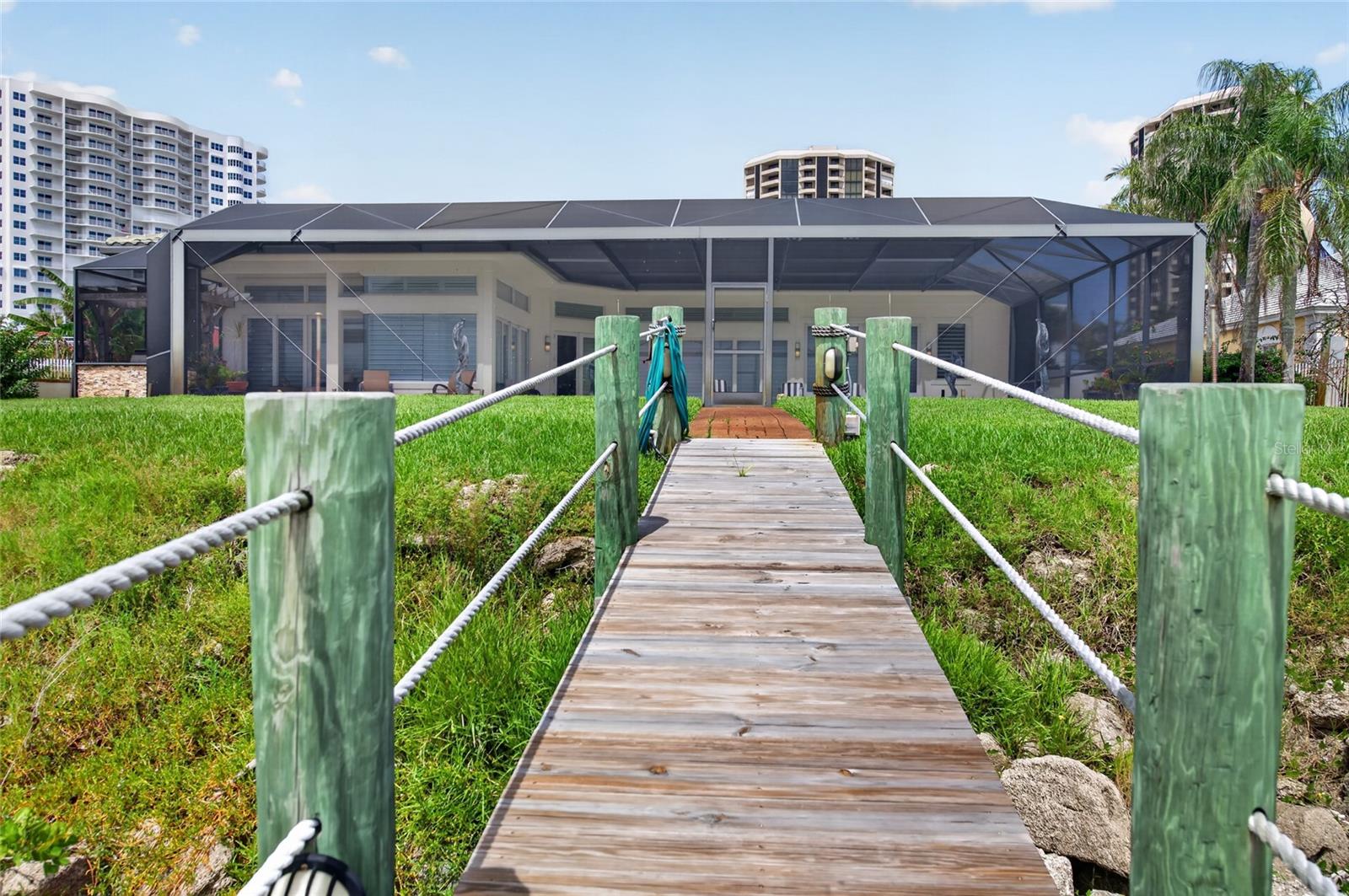 MC ELROYS BELLEVIEW - Residential