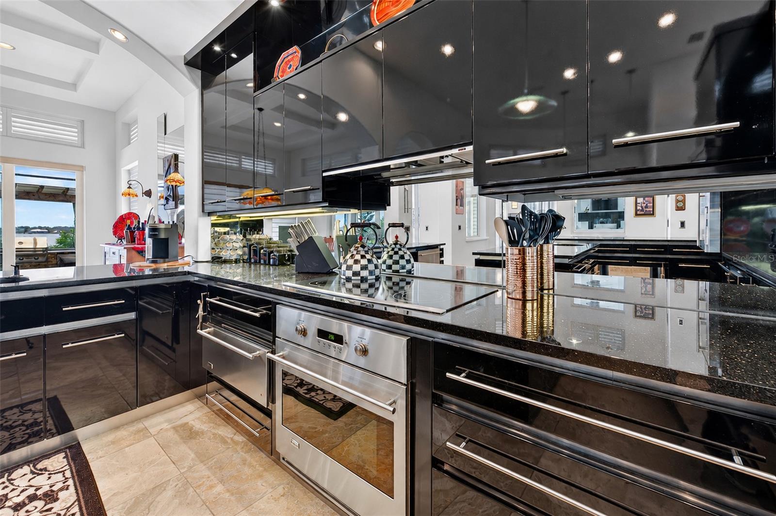 MC ELROYS BELLEVIEW - Residential
