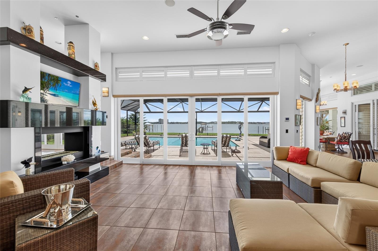 MC ELROYS BELLEVIEW - Residential