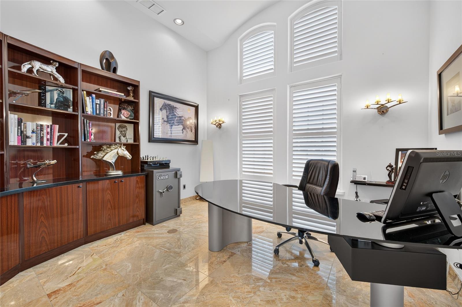MC ELROYS BELLEVIEW - Residential