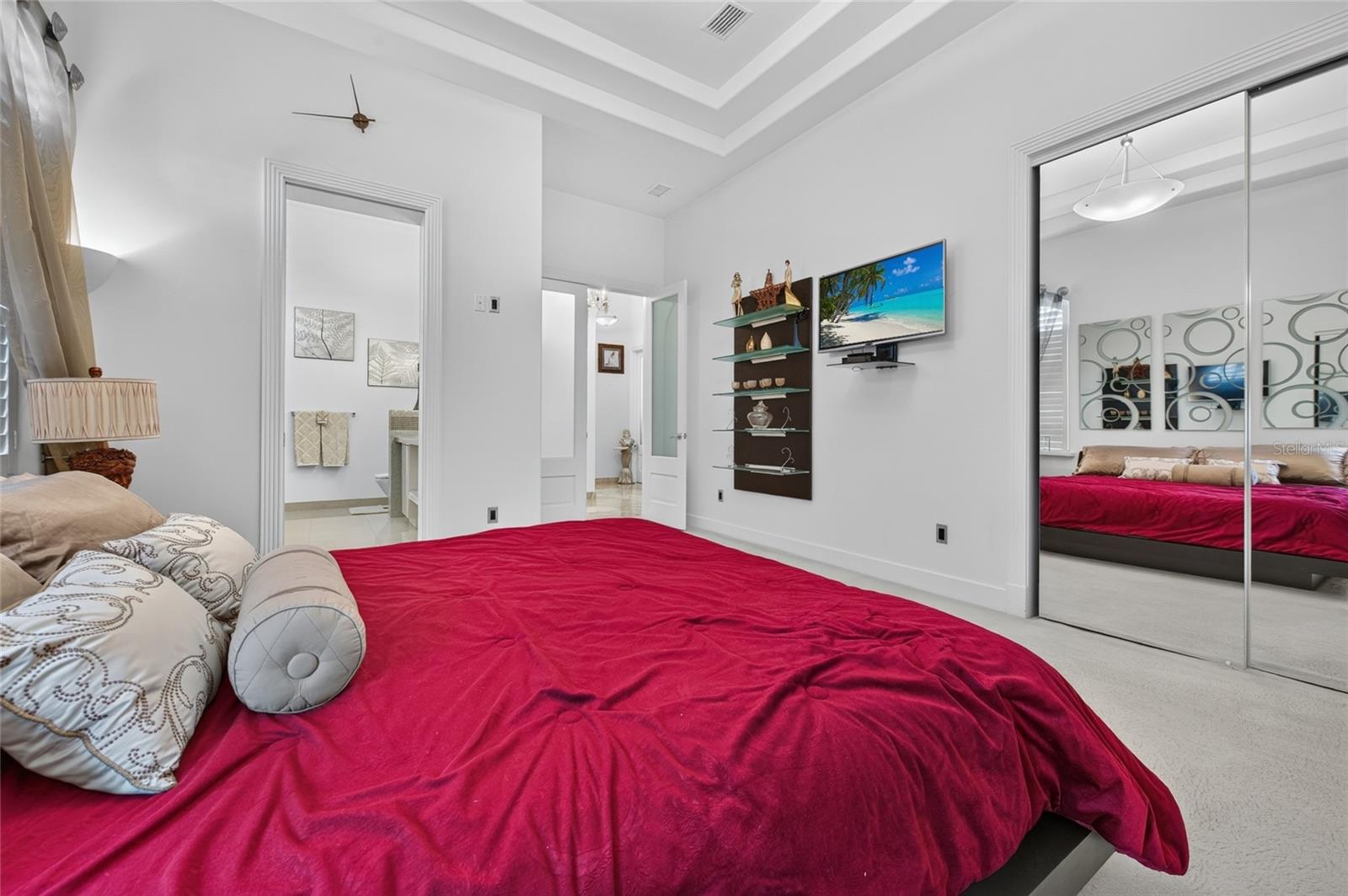 MC ELROYS BELLEVIEW - Residential