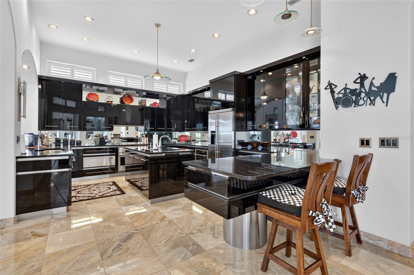 MC ELROYS BELLEVIEW - Residential