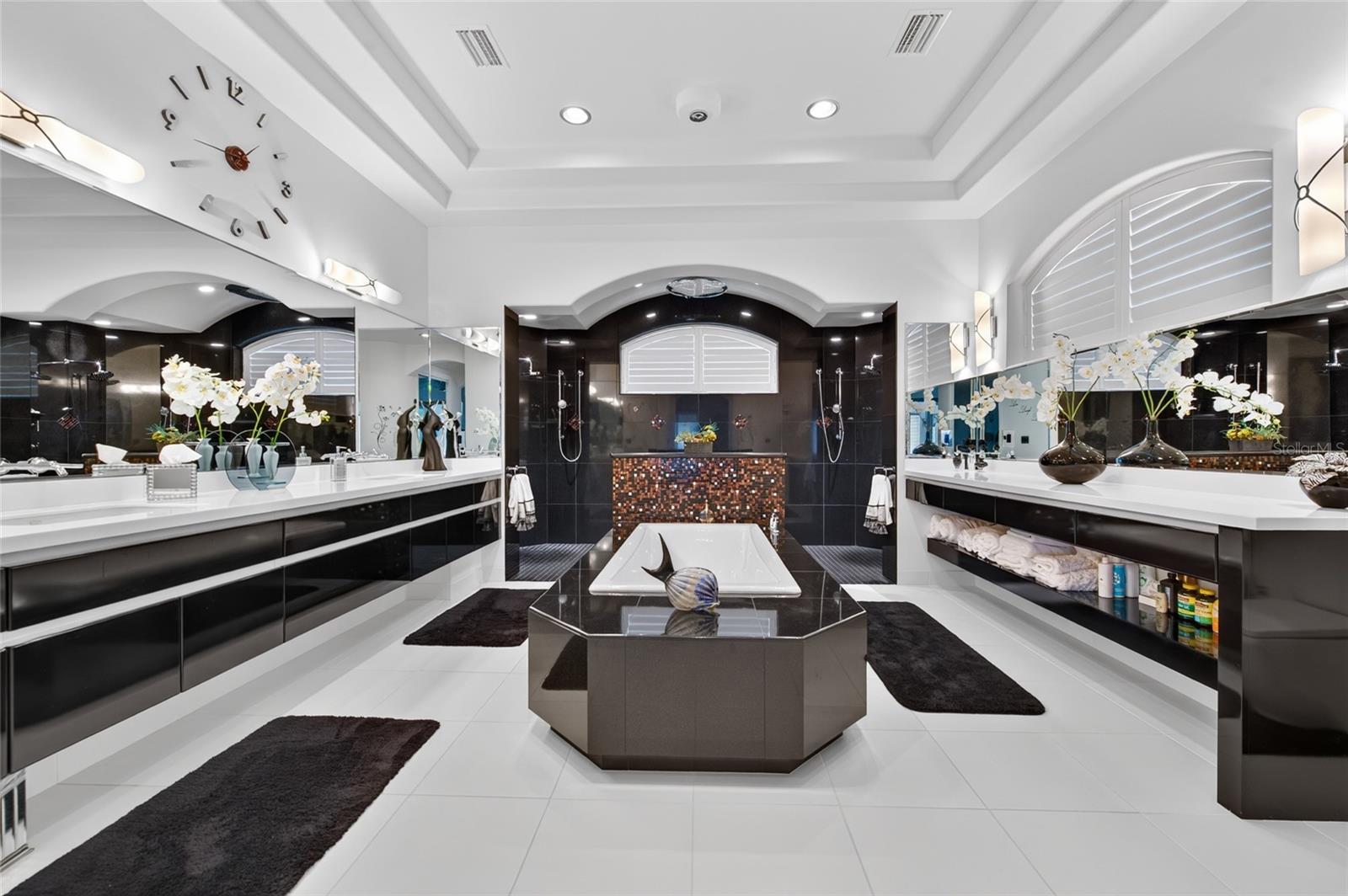 MC ELROYS BELLEVIEW - Residential