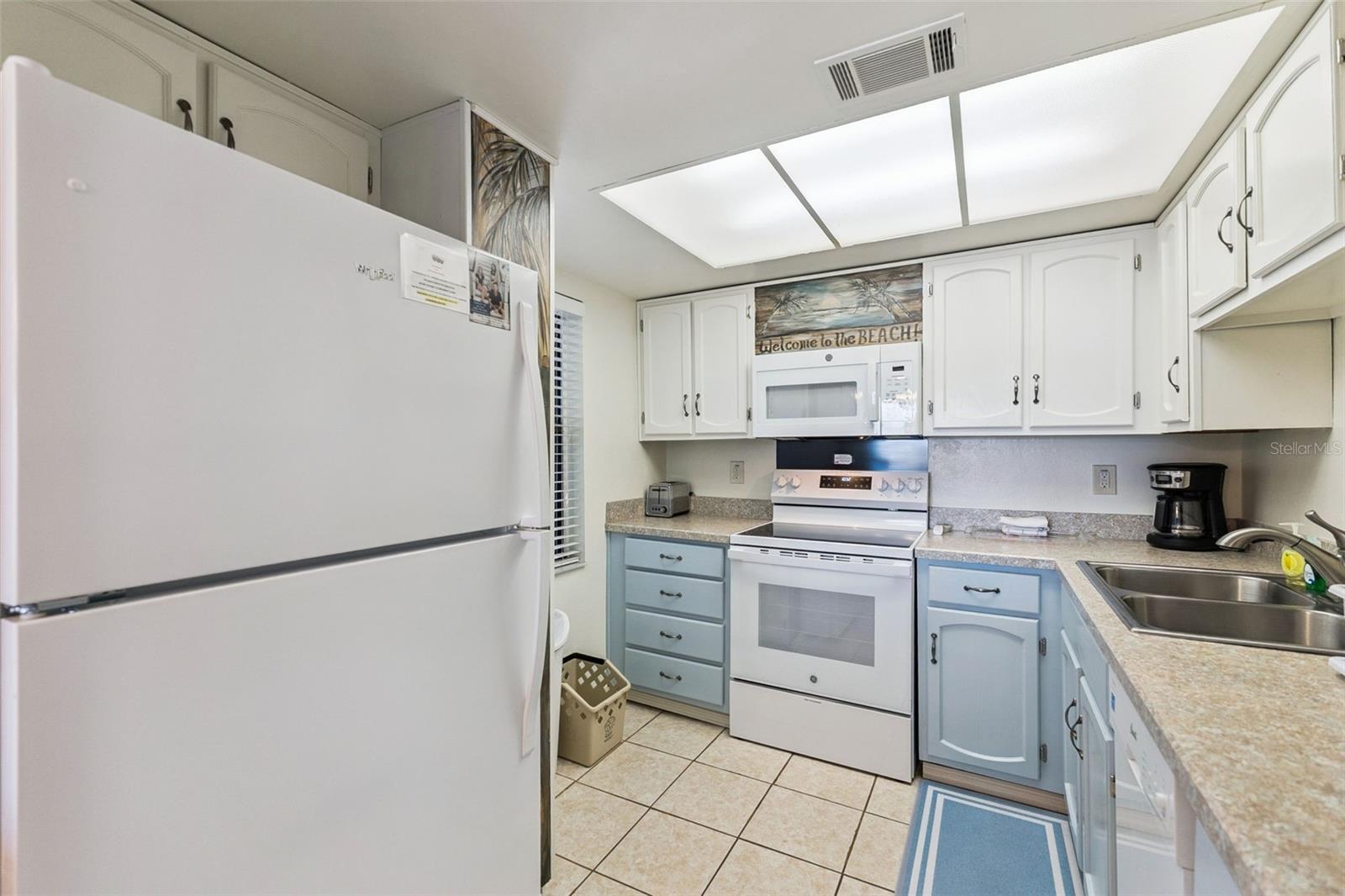 CASTLE REEF CONDO - Residential