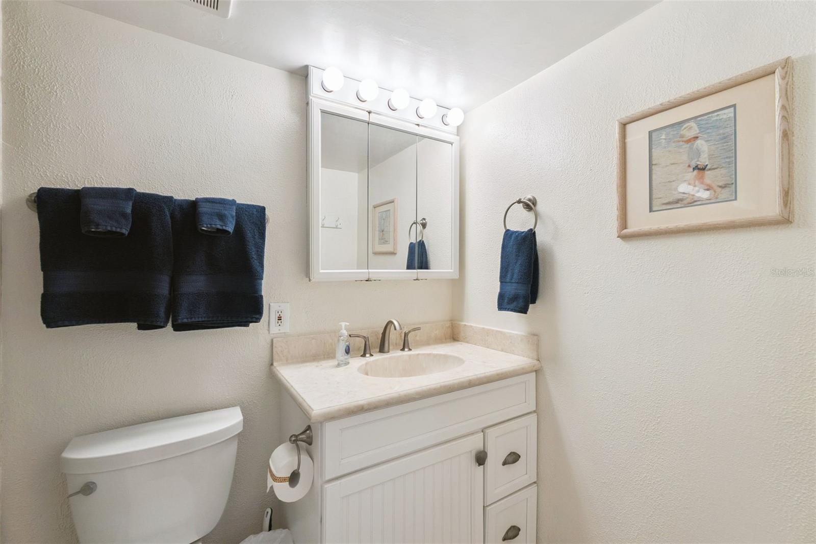CASTLE REEF CONDO - Residential