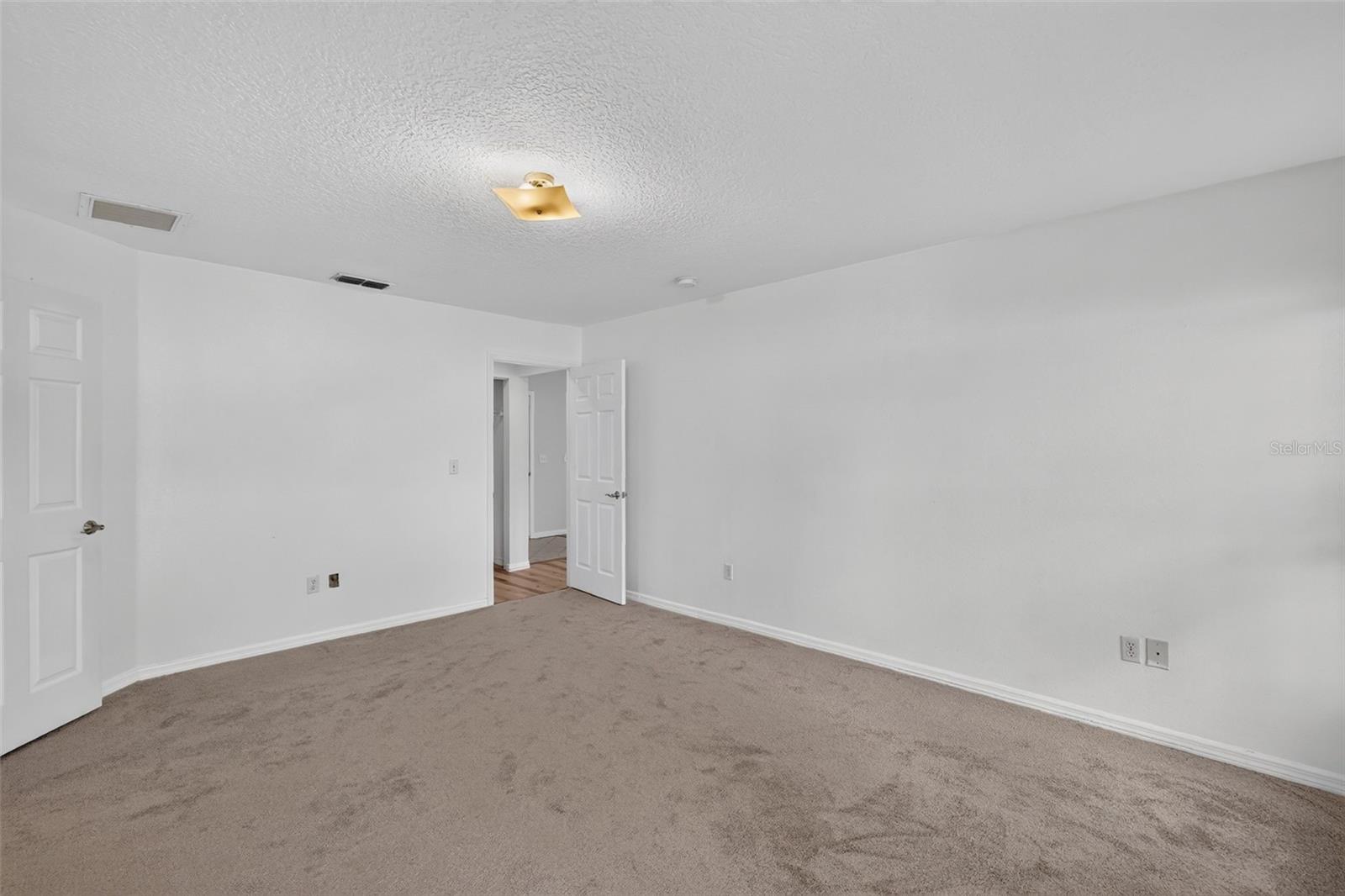 SILVER SPGS SHORES UN 24 - Residential