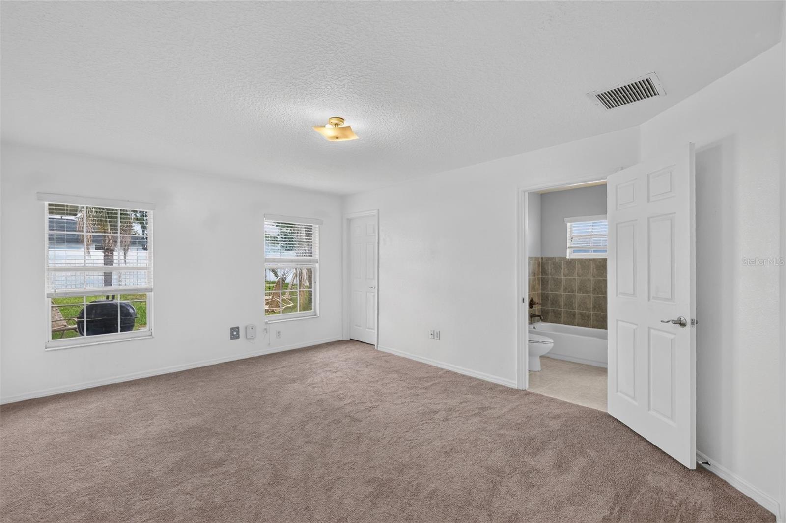 SILVER SPGS SHORES UN 24 - Residential
