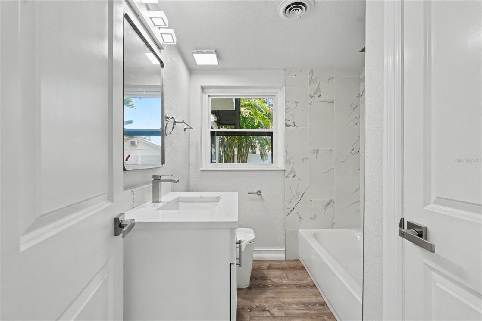 HARBOR VIEW VILLAS A - Residential