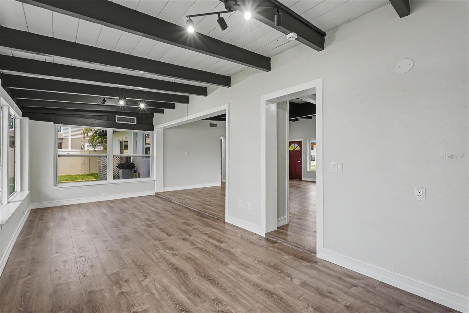 HARBOR VIEW VILLAS A - Residential