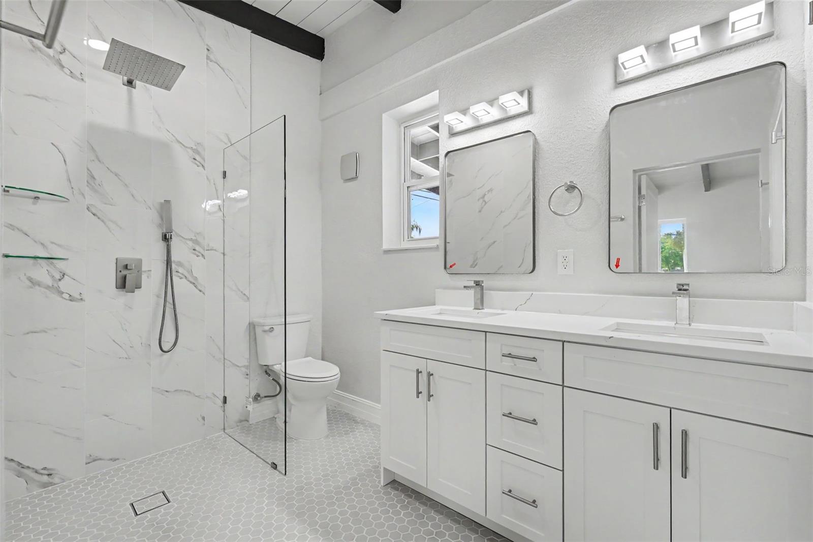HARBOR VIEW VILLAS A - Residential