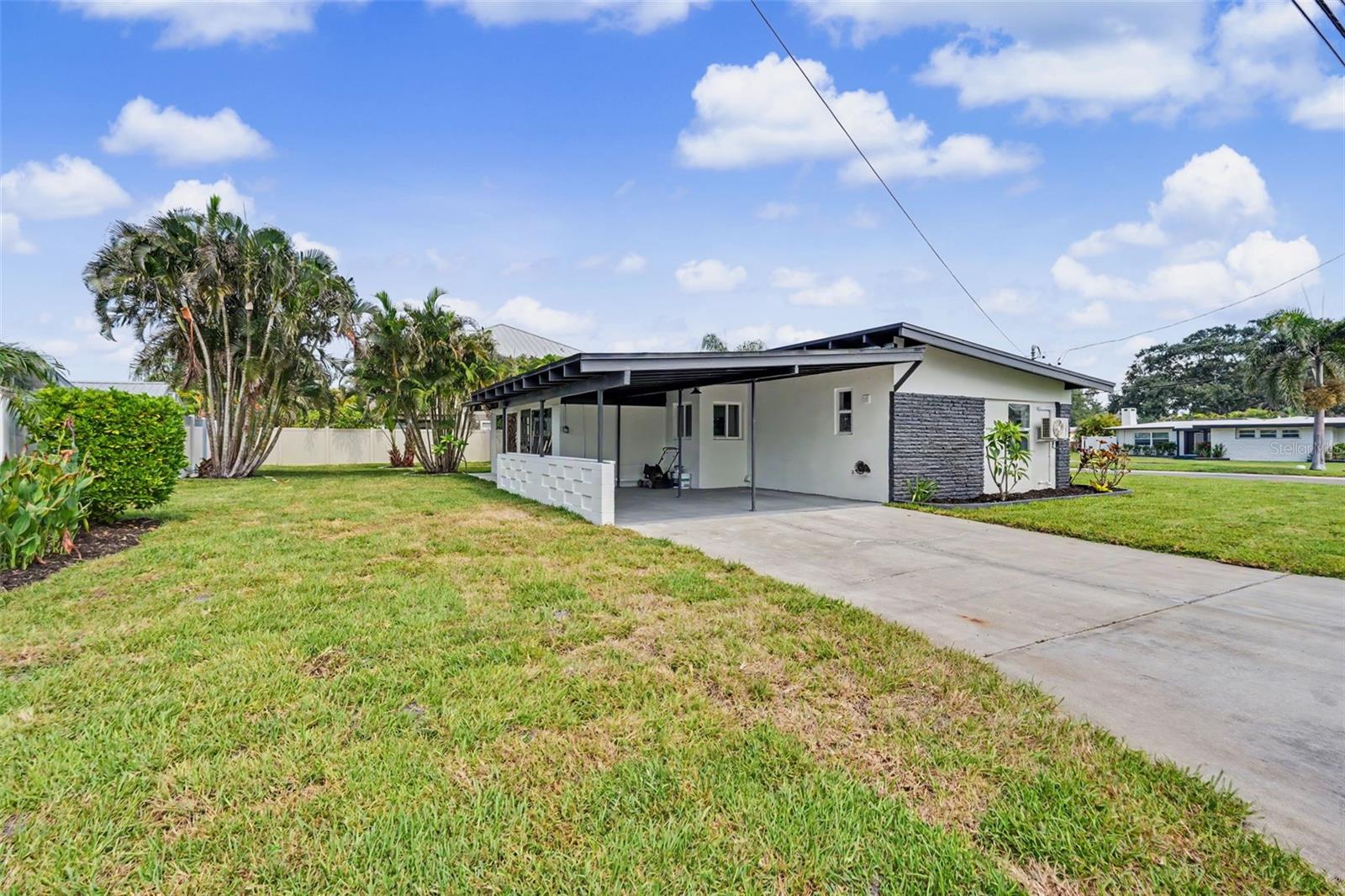 HARBOR VIEW VILLAS A - Residential