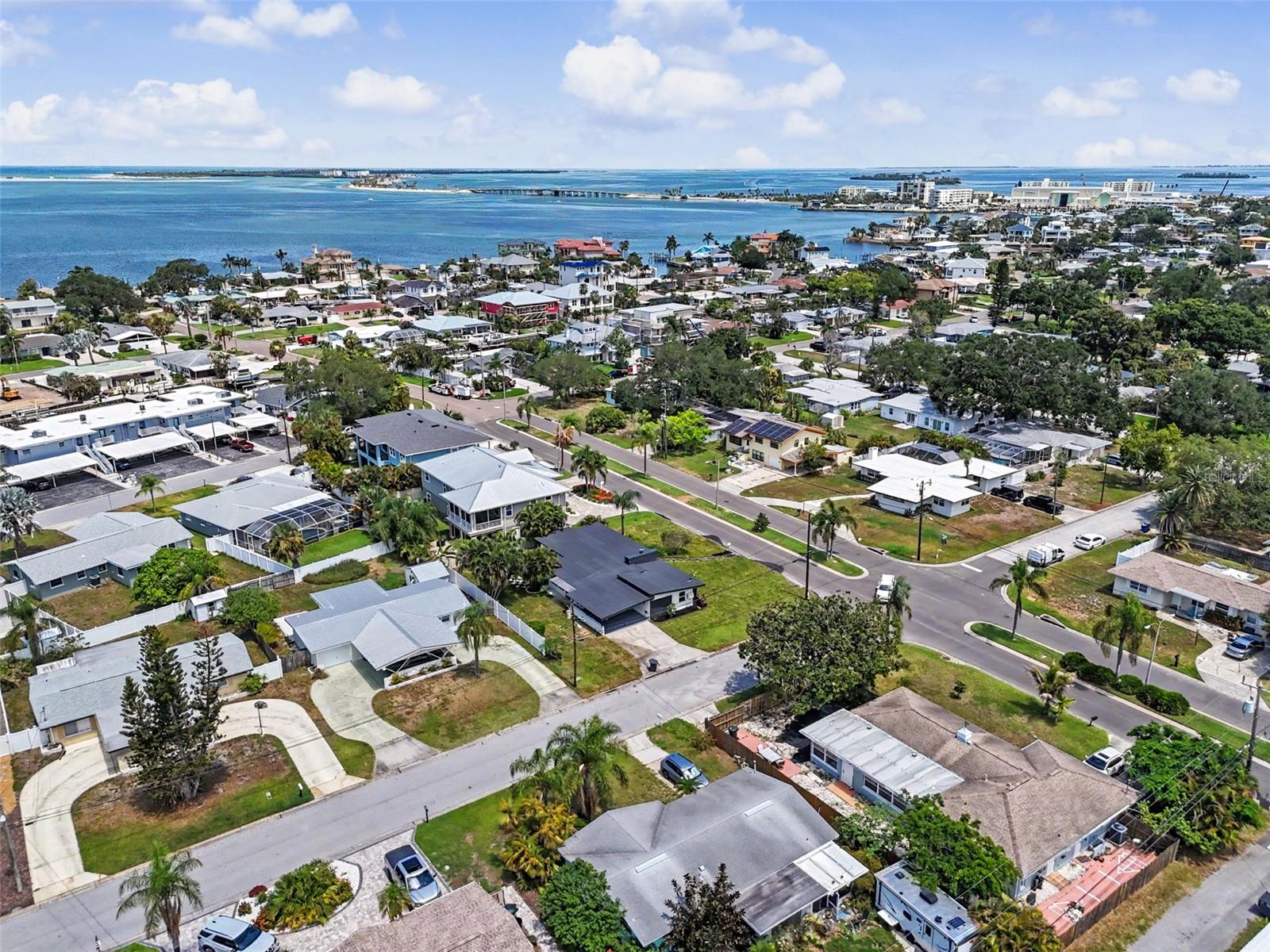 HARBOR VIEW VILLAS A - Residential
