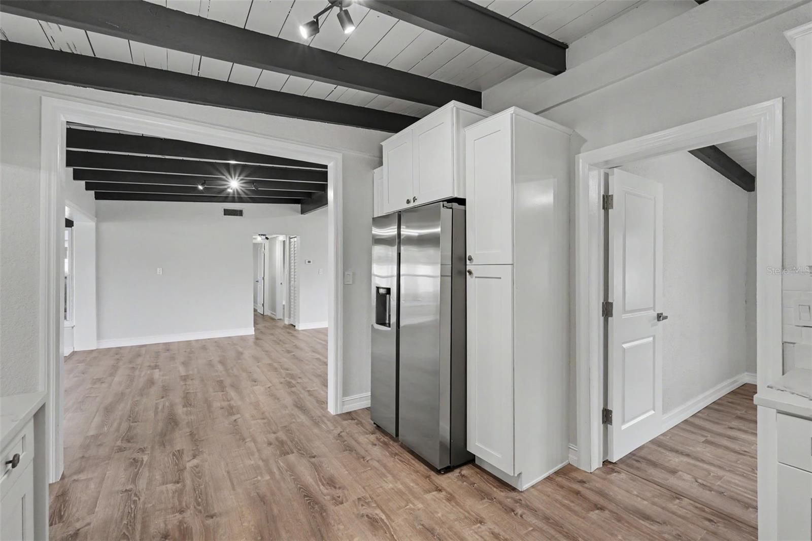 HARBOR VIEW VILLAS A - Residential
