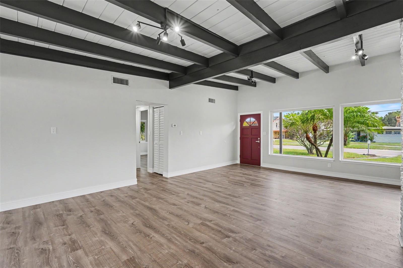 HARBOR VIEW VILLAS A - Residential