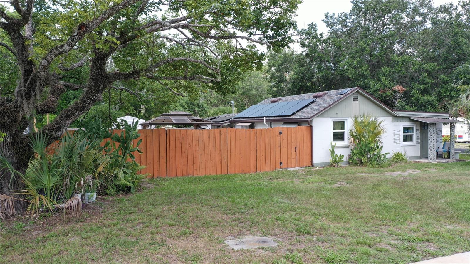 CITY ZEPHYRHILLS - Residential