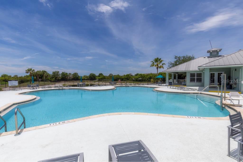 VILLAGES OF BLOOMINGDALE CONDO - Residential Lease