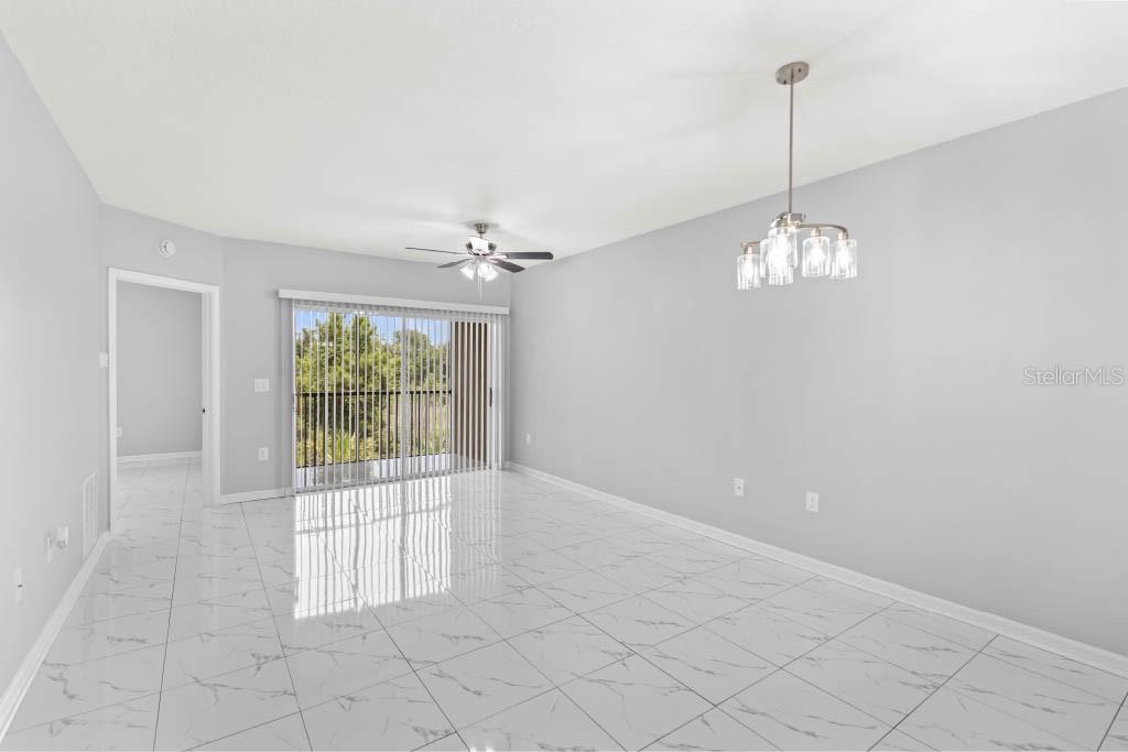 VILLAGES OF BLOOMINGDALE CONDO - Residential Lease