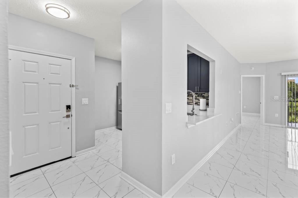 VILLAGES OF BLOOMINGDALE CONDO - Residential Lease