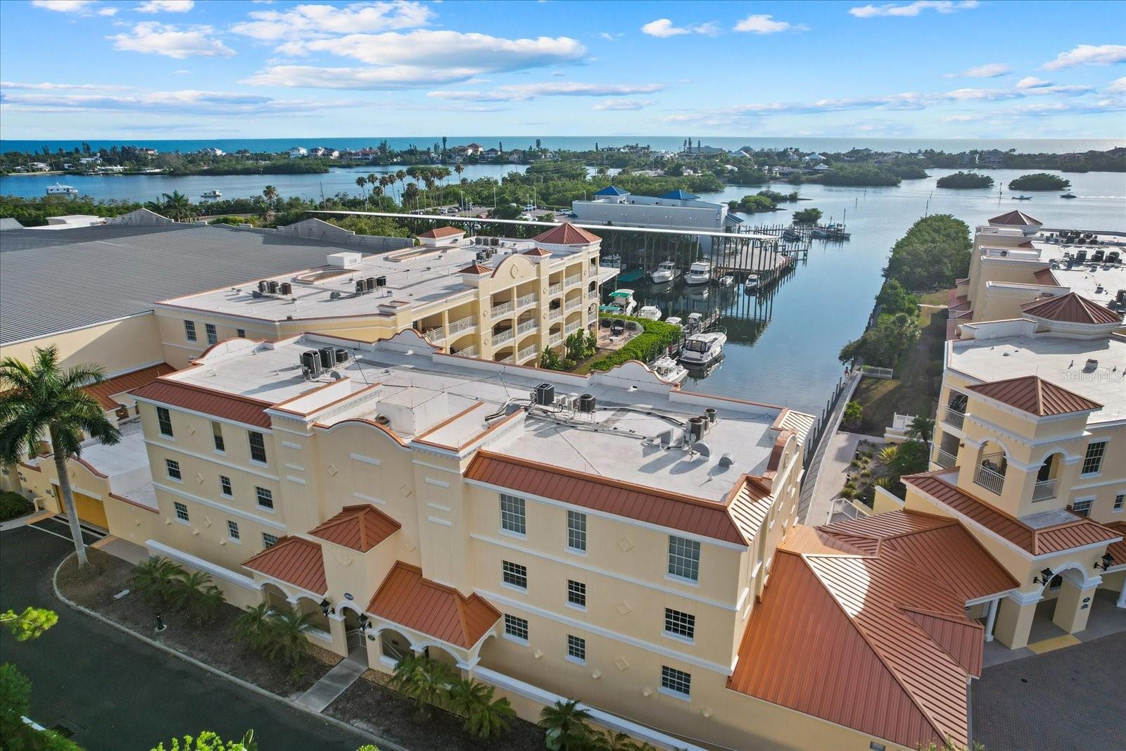 VILLAS AT BELLAGIO HARBOR VILLAGE - Residential