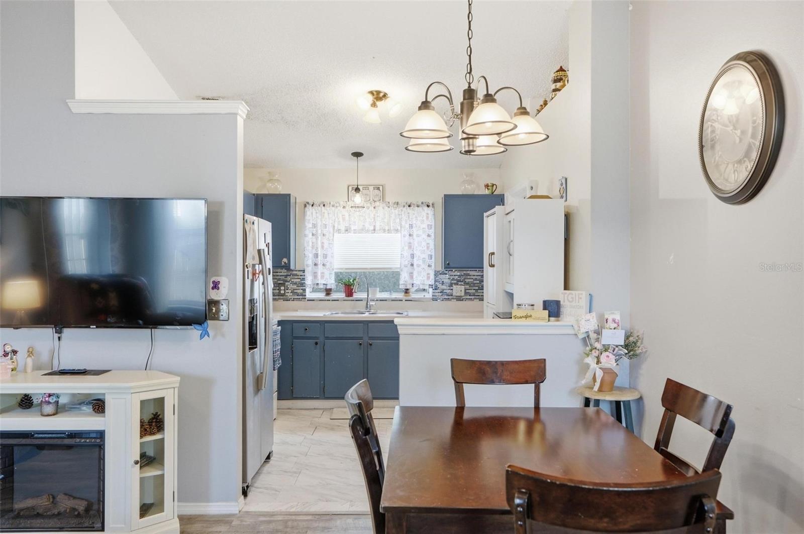 OAK GROVE CIRCLE - Residential