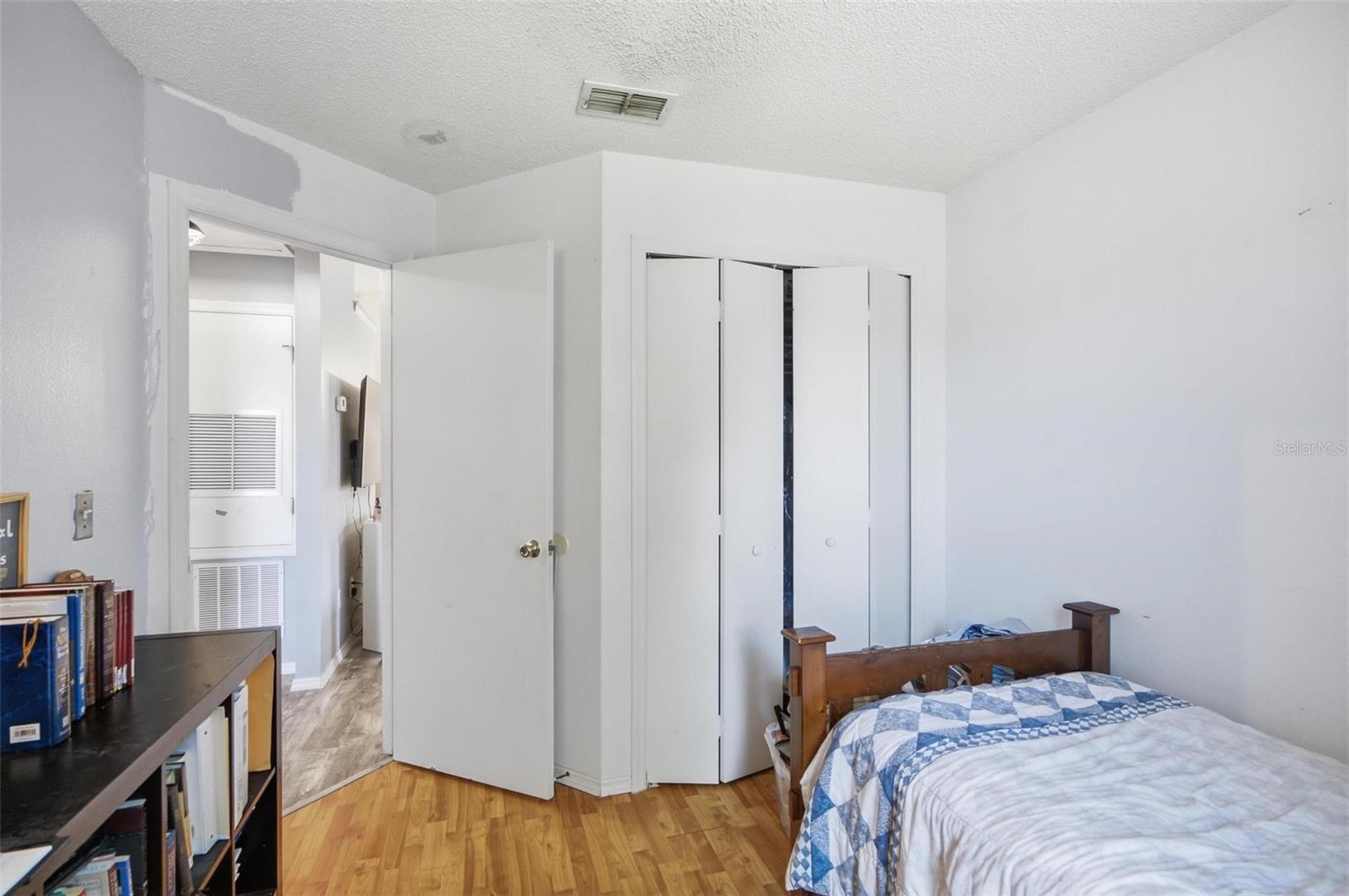 OAK GROVE CIRCLE - Residential