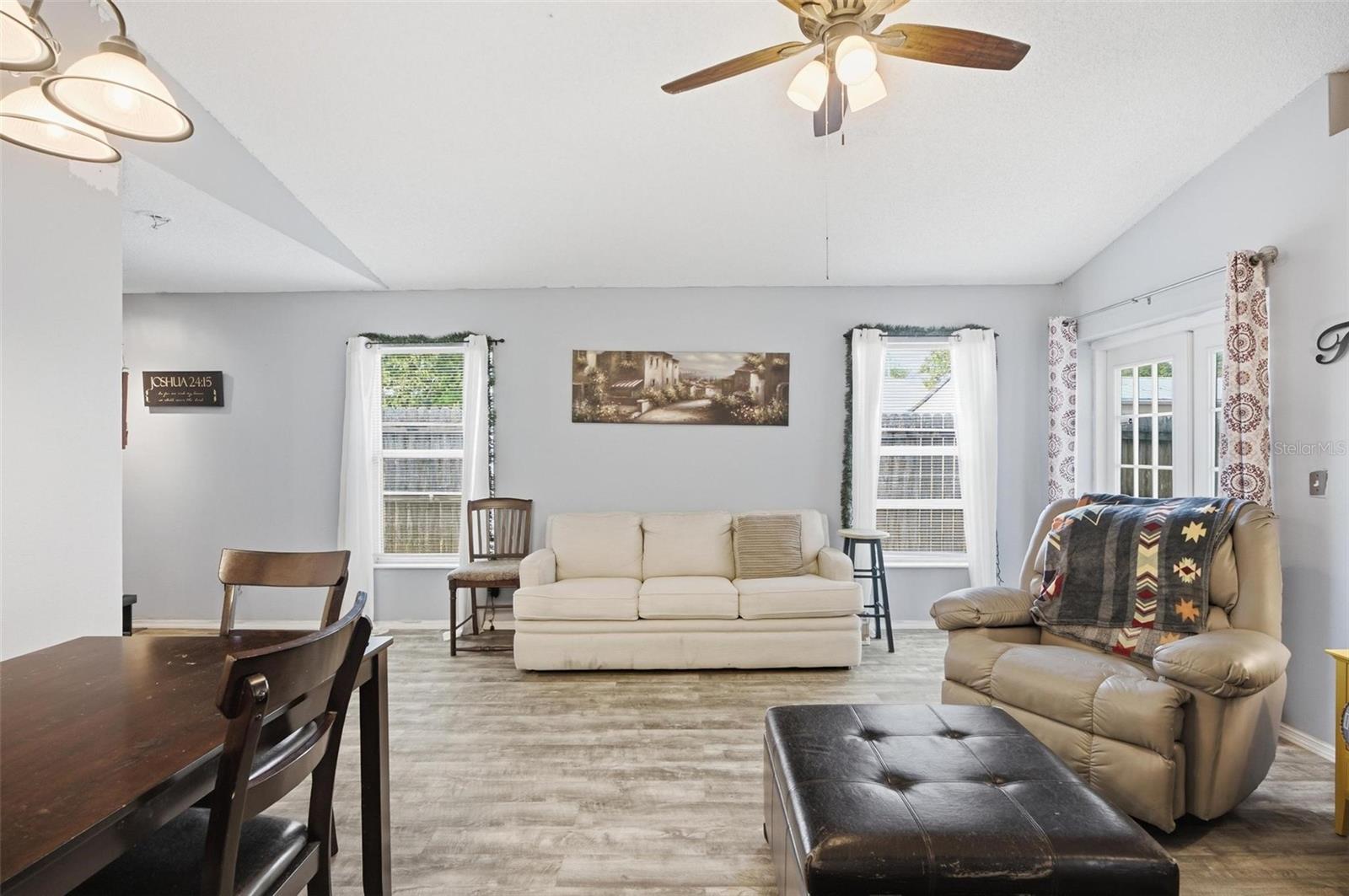OAK GROVE CIRCLE - Residential