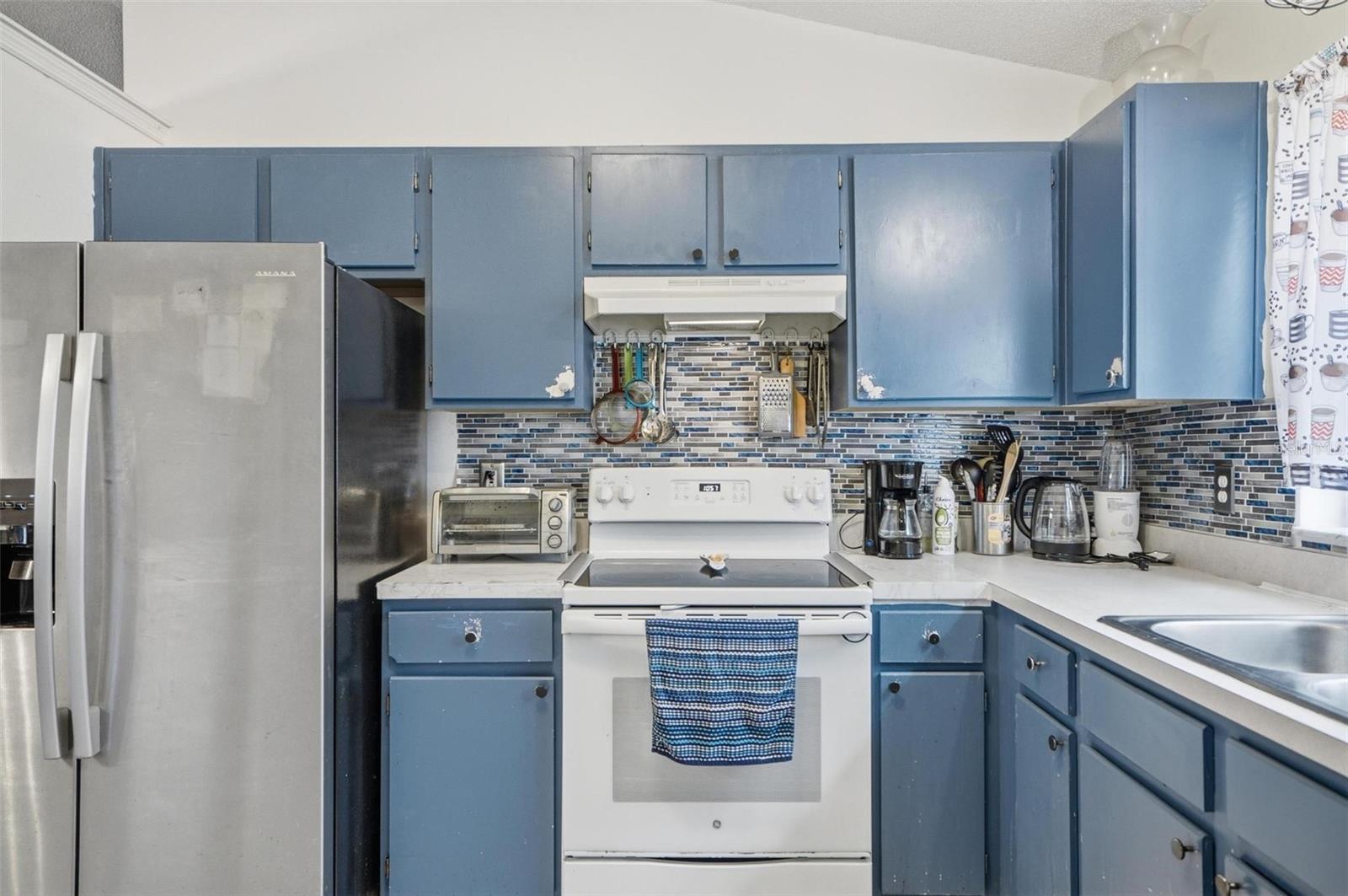 OAK GROVE CIRCLE - Residential