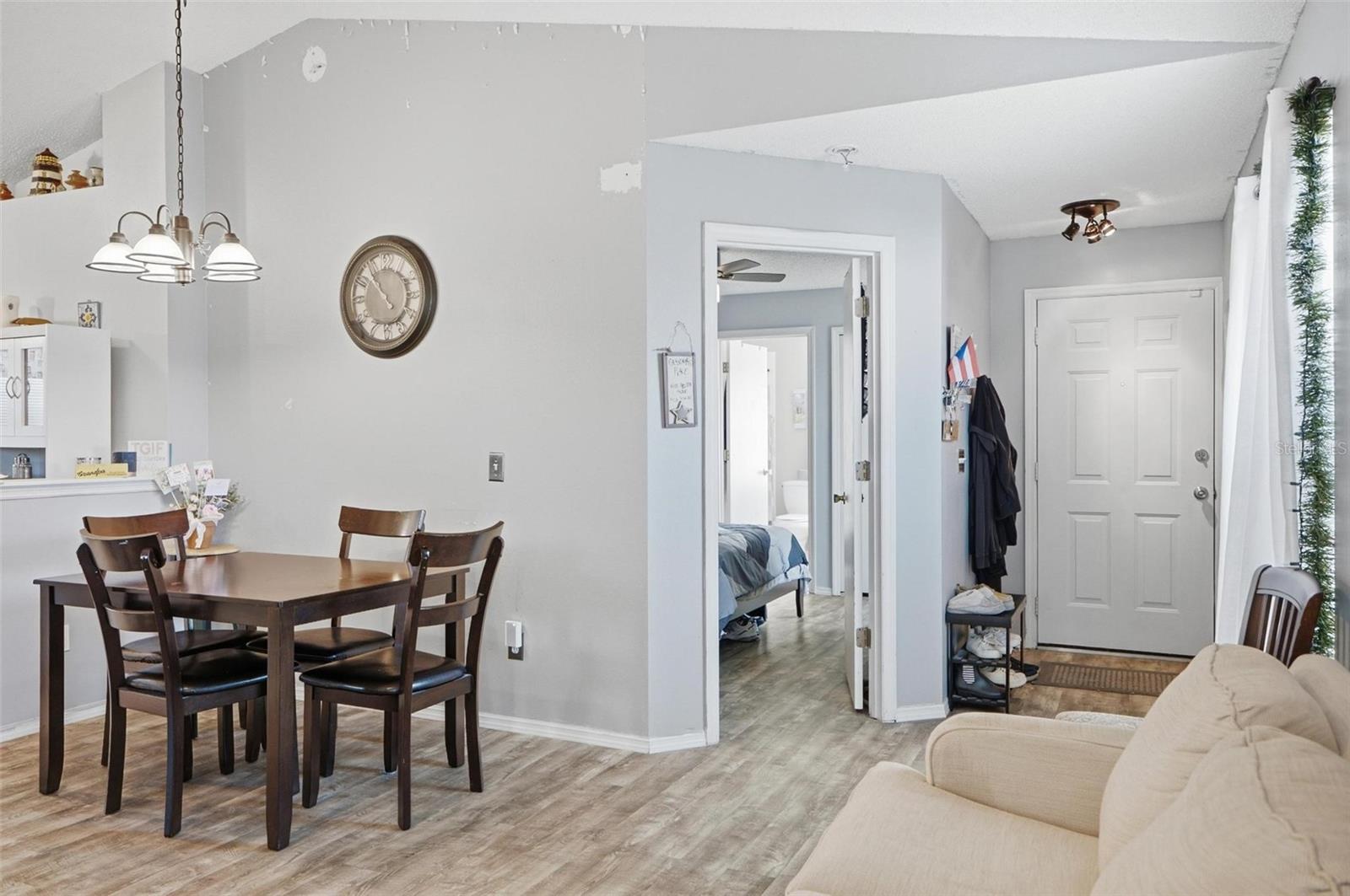 OAK GROVE CIRCLE - Residential