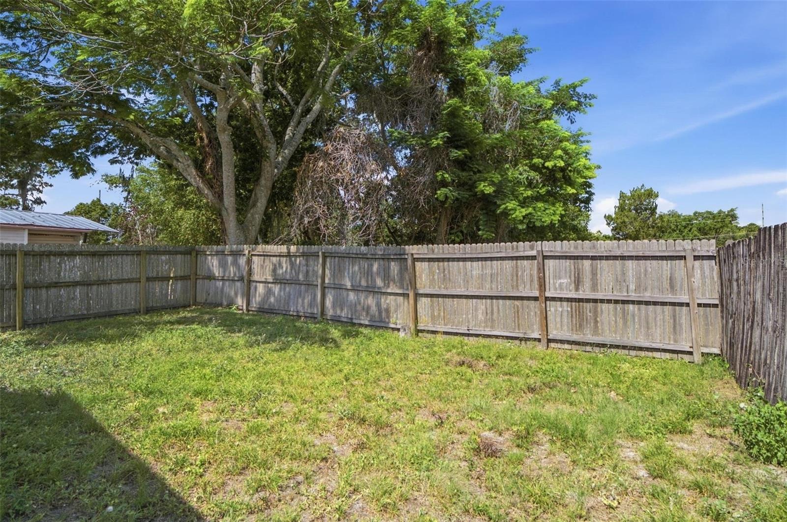 OAK GROVE CIRCLE - Residential