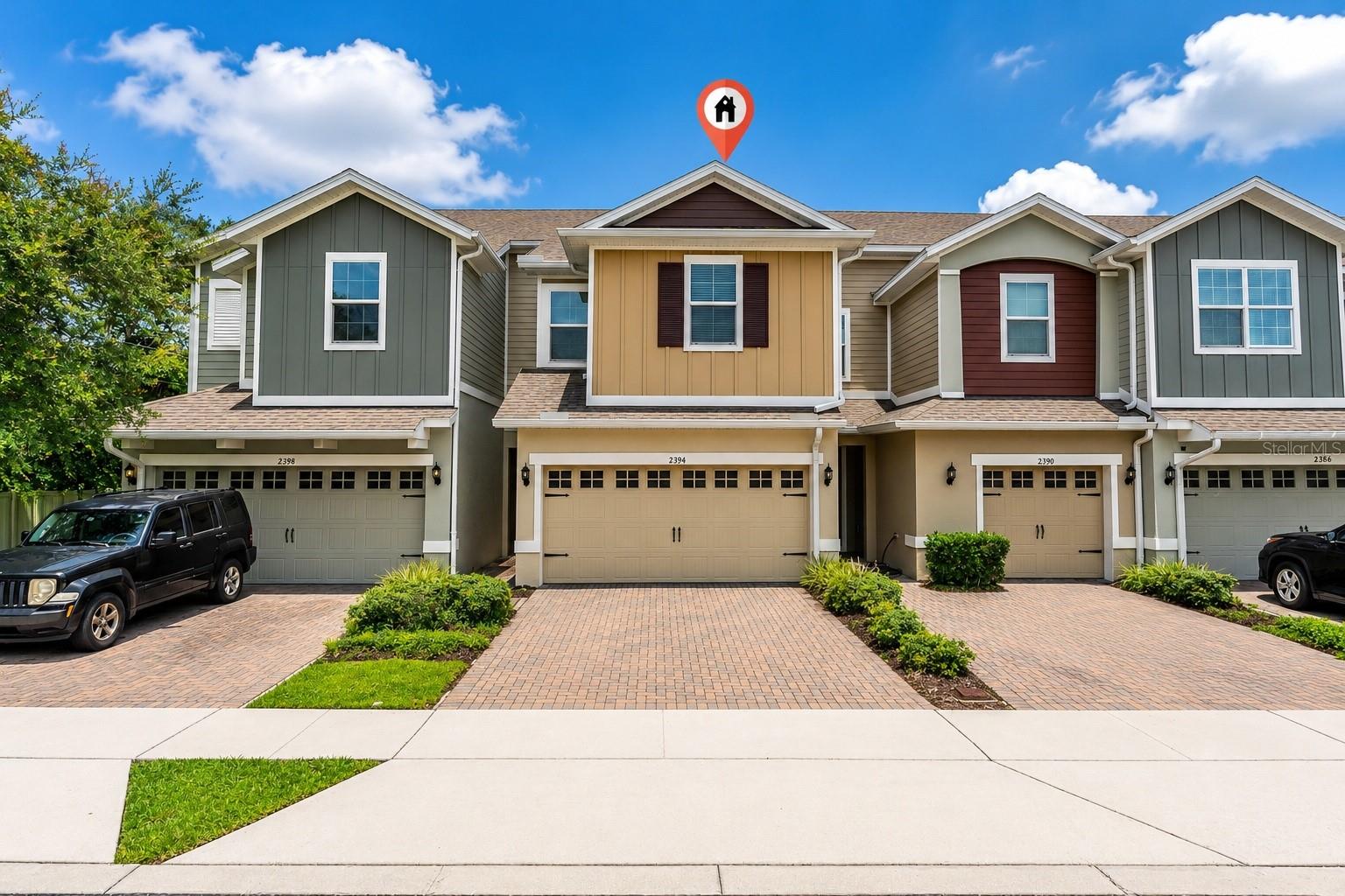 WINDSOR SQUARE - Residential Lease
