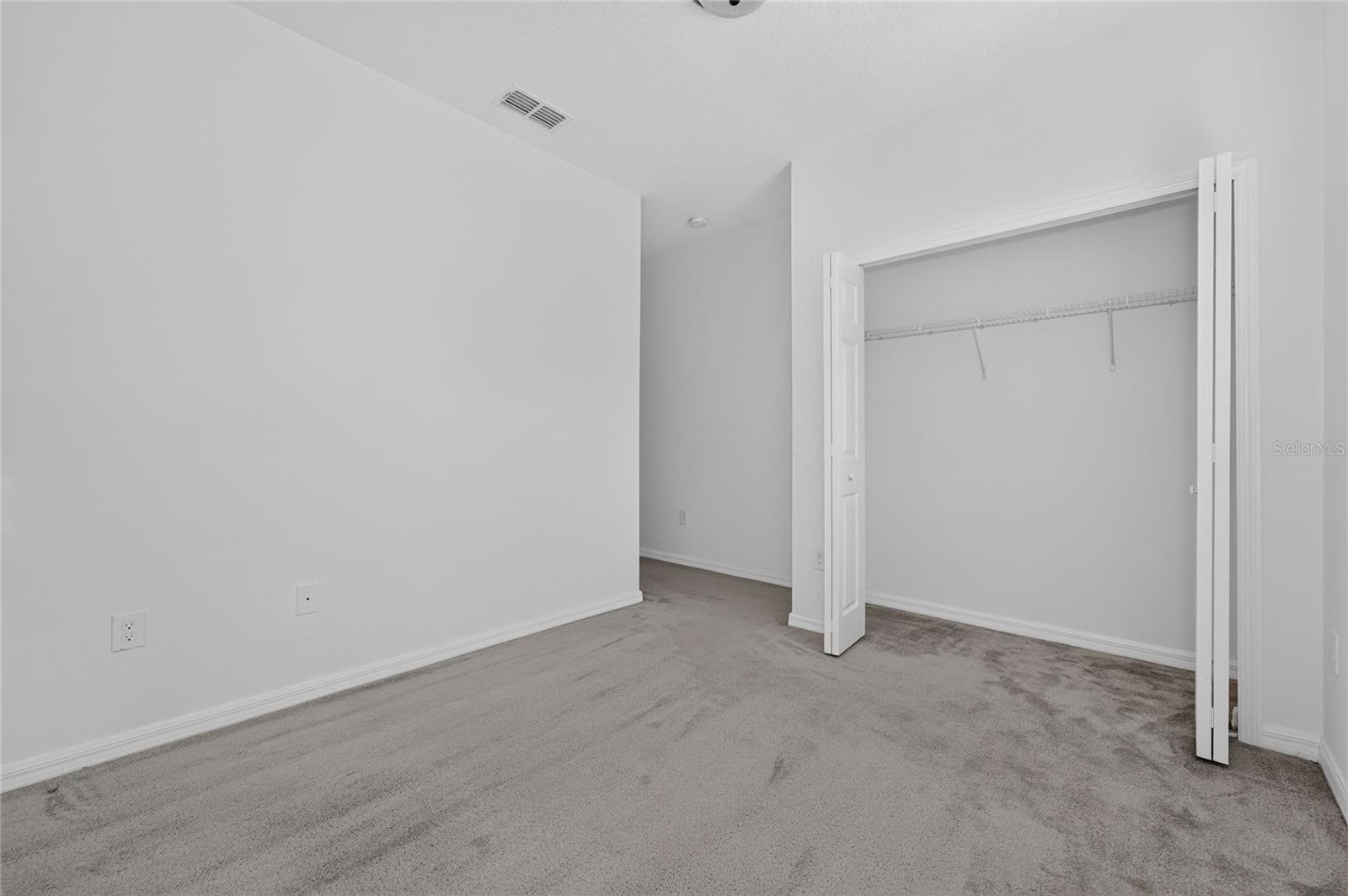 WINDSOR SQUARE - Residential Lease