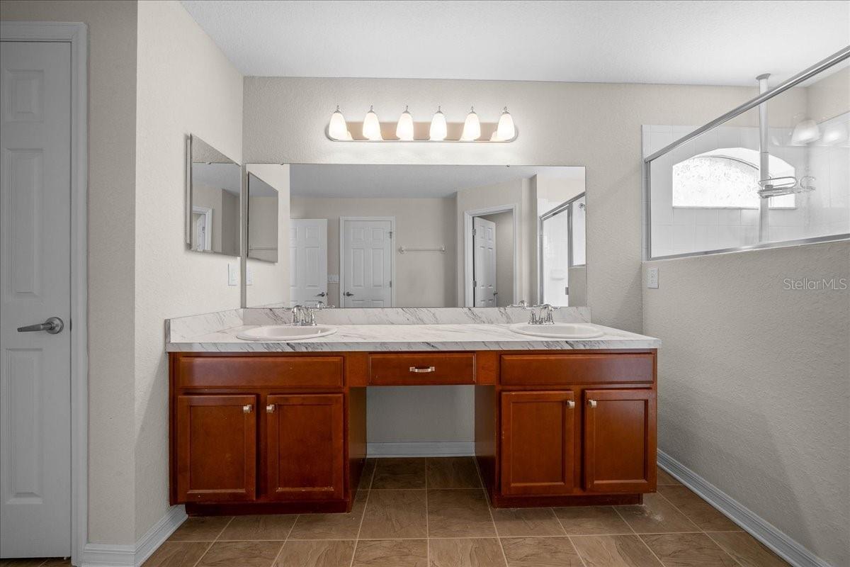 KINGSLAND COUNTRY ESTATE - Residential