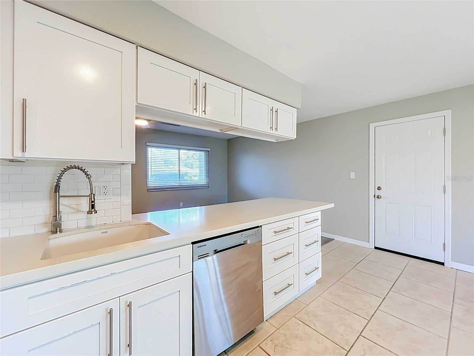 VILLAS AT NEWFOUND HARBOR - Residential