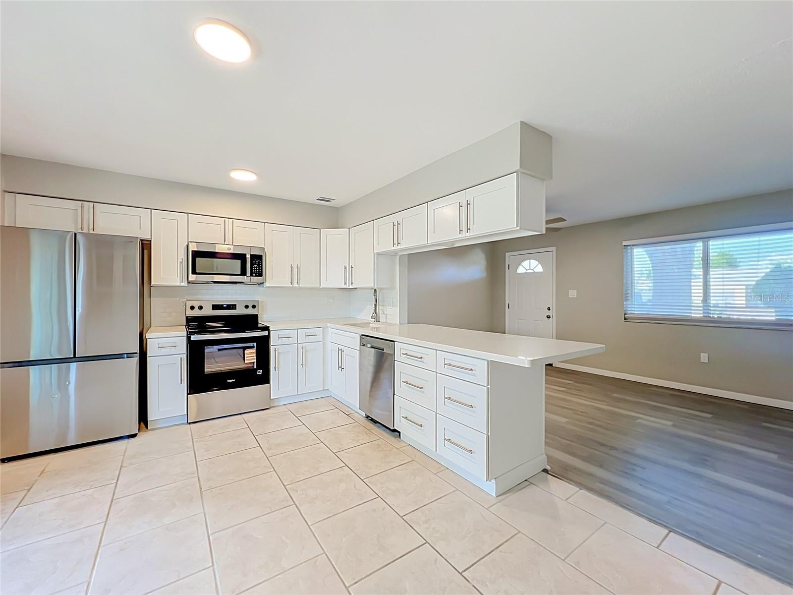 VILLAS AT NEWFOUND HARBOR - Residential