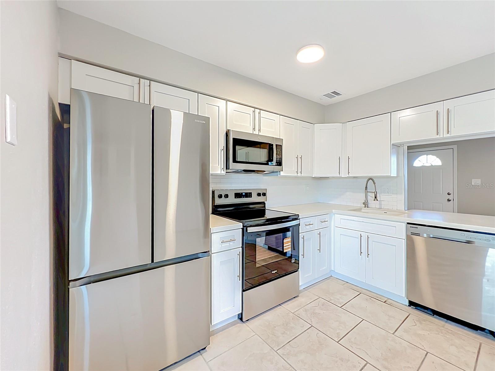 VILLAS AT NEWFOUND HARBOR - Residential