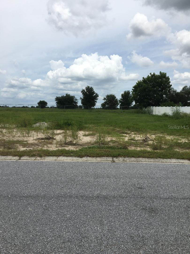WOODPOINTE PHASE THREE - Land