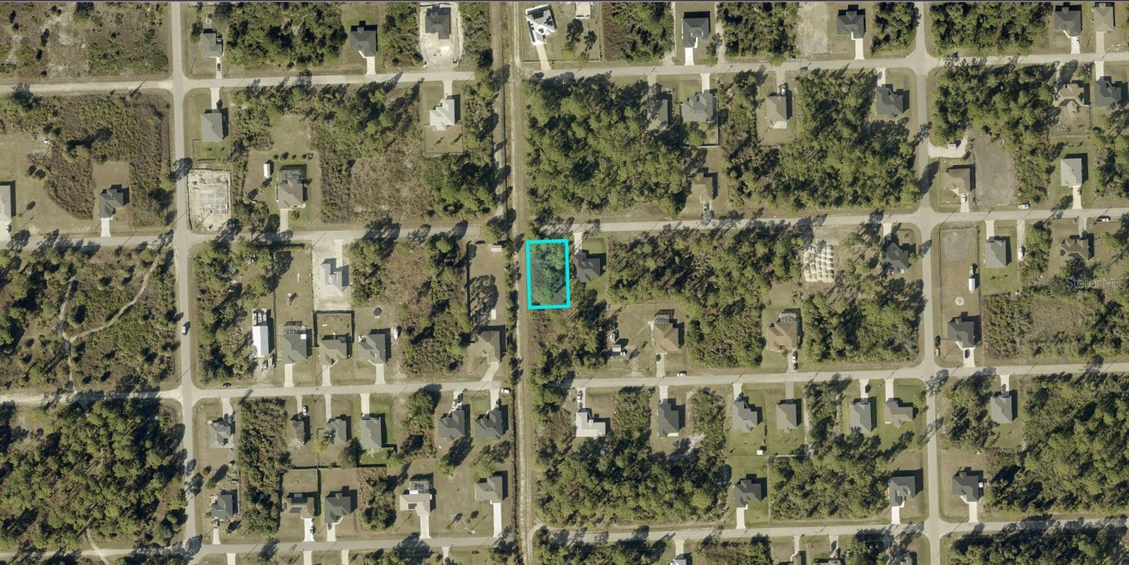 LEHIGH ACRES - Land