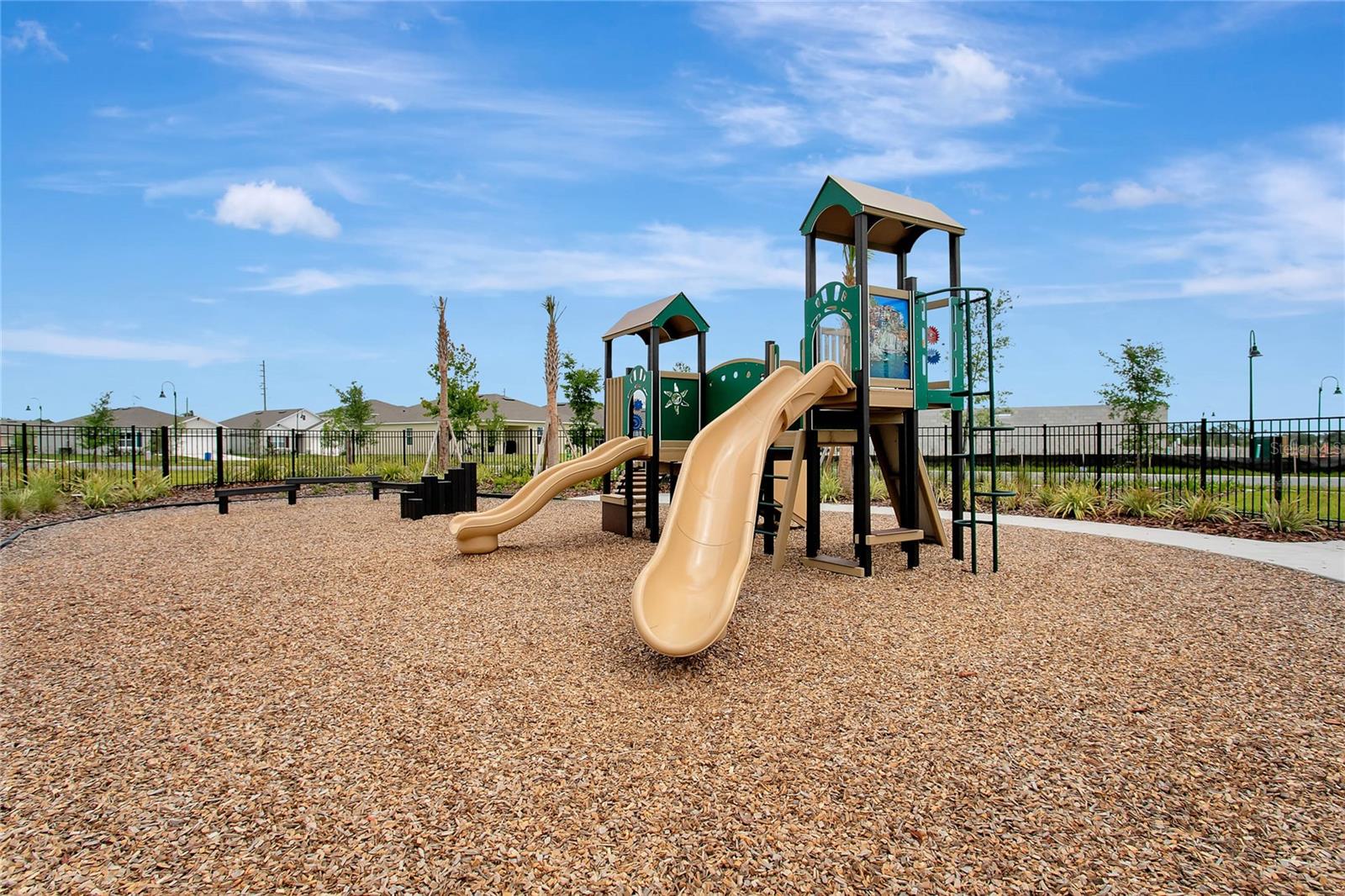 SUMMERLY - Residential