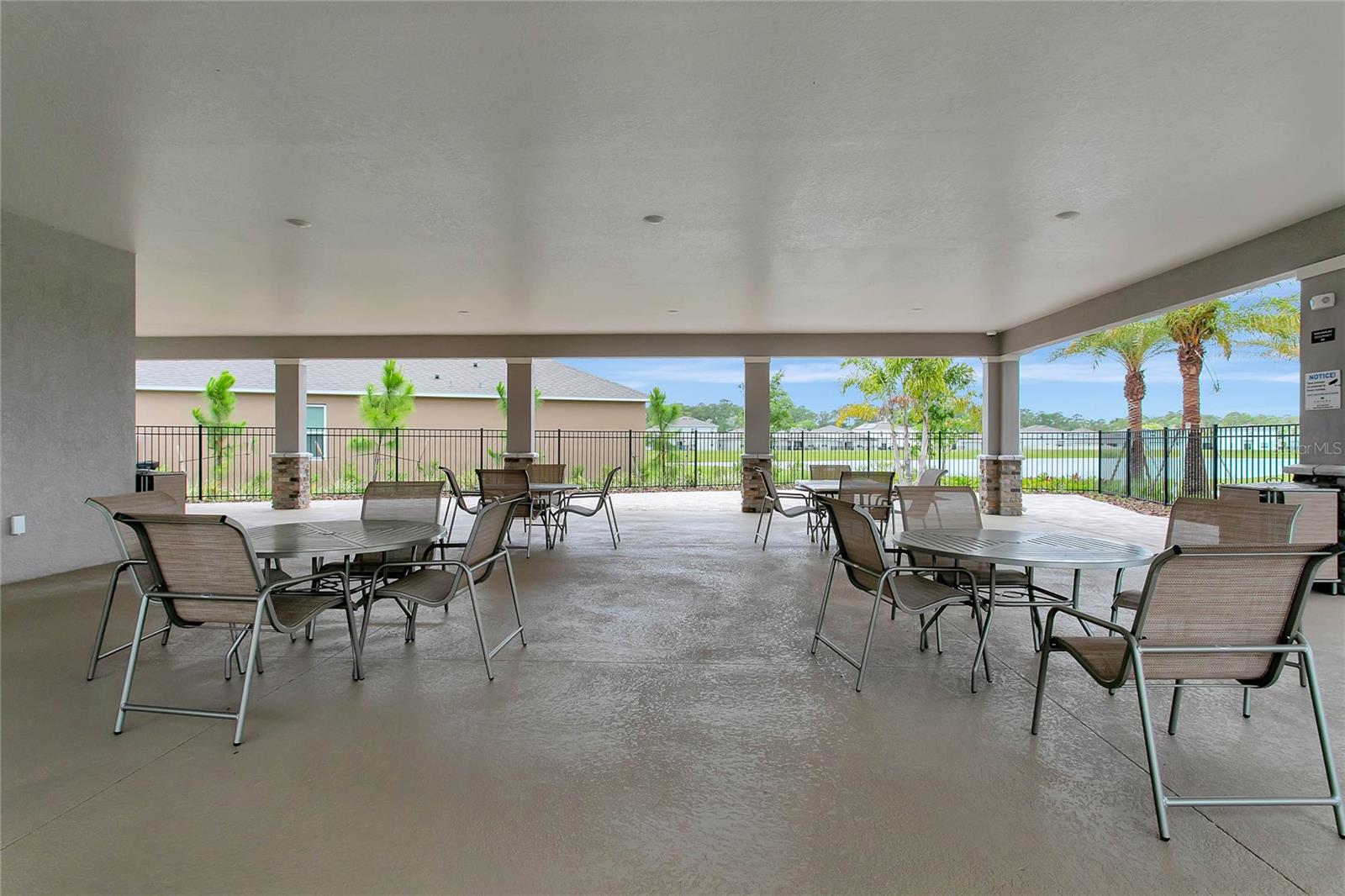 SUMMERLY - Residential