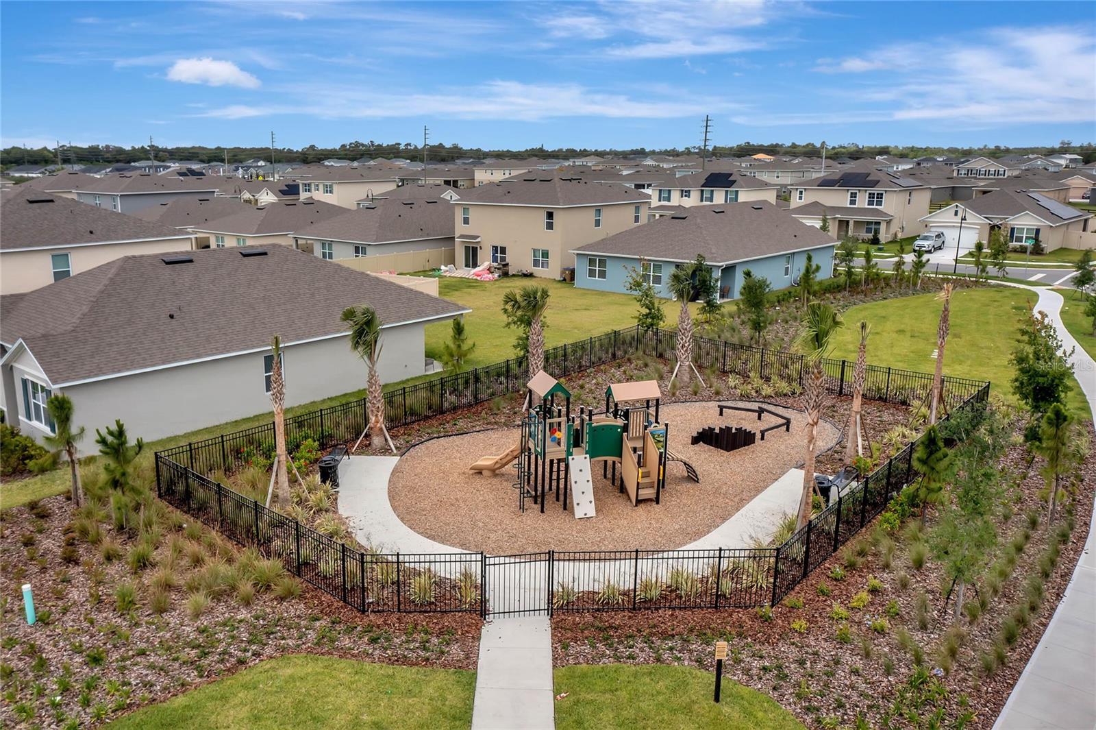SUMMERLY - Residential