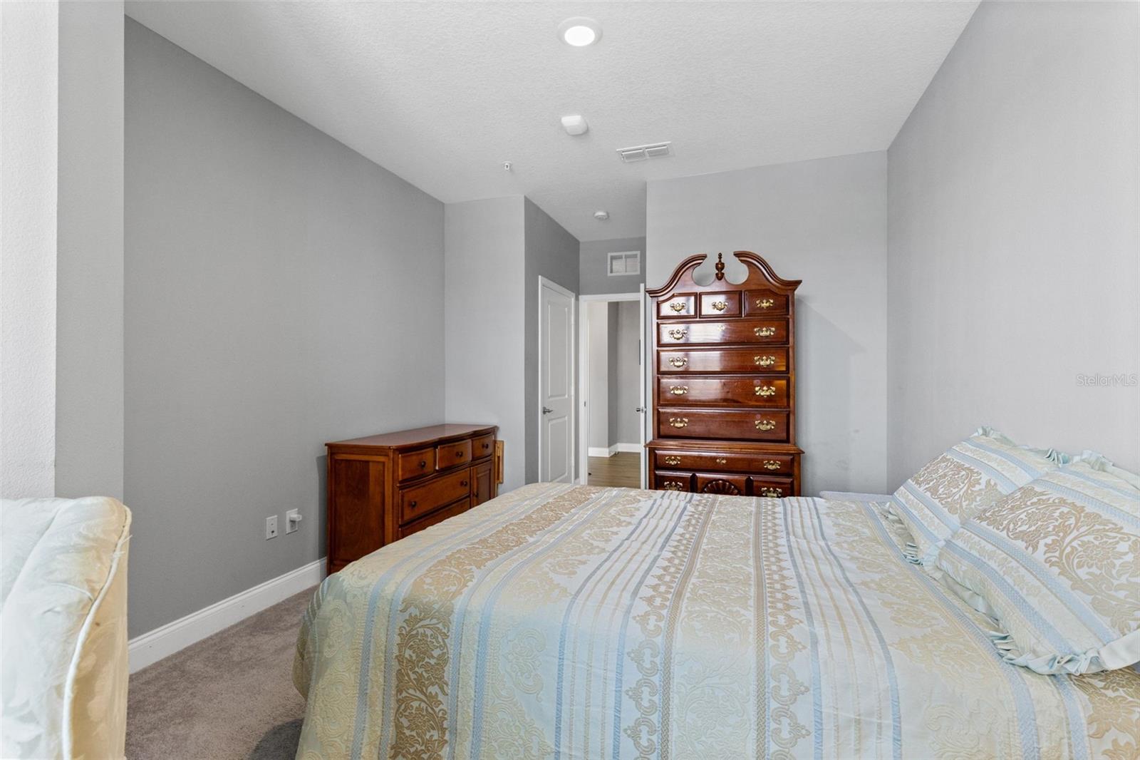 GATHERINGS OF LAKE NONA 2 CONDOMINIUM - Residential