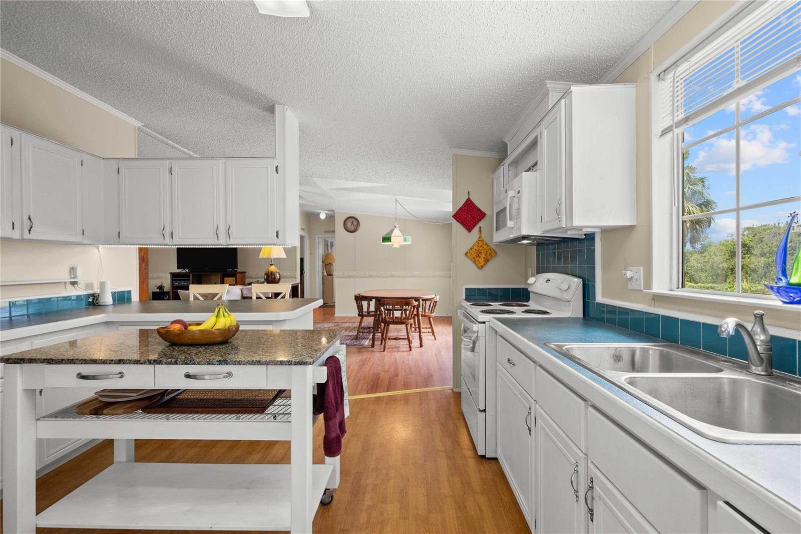 ACREAGE - Residential
