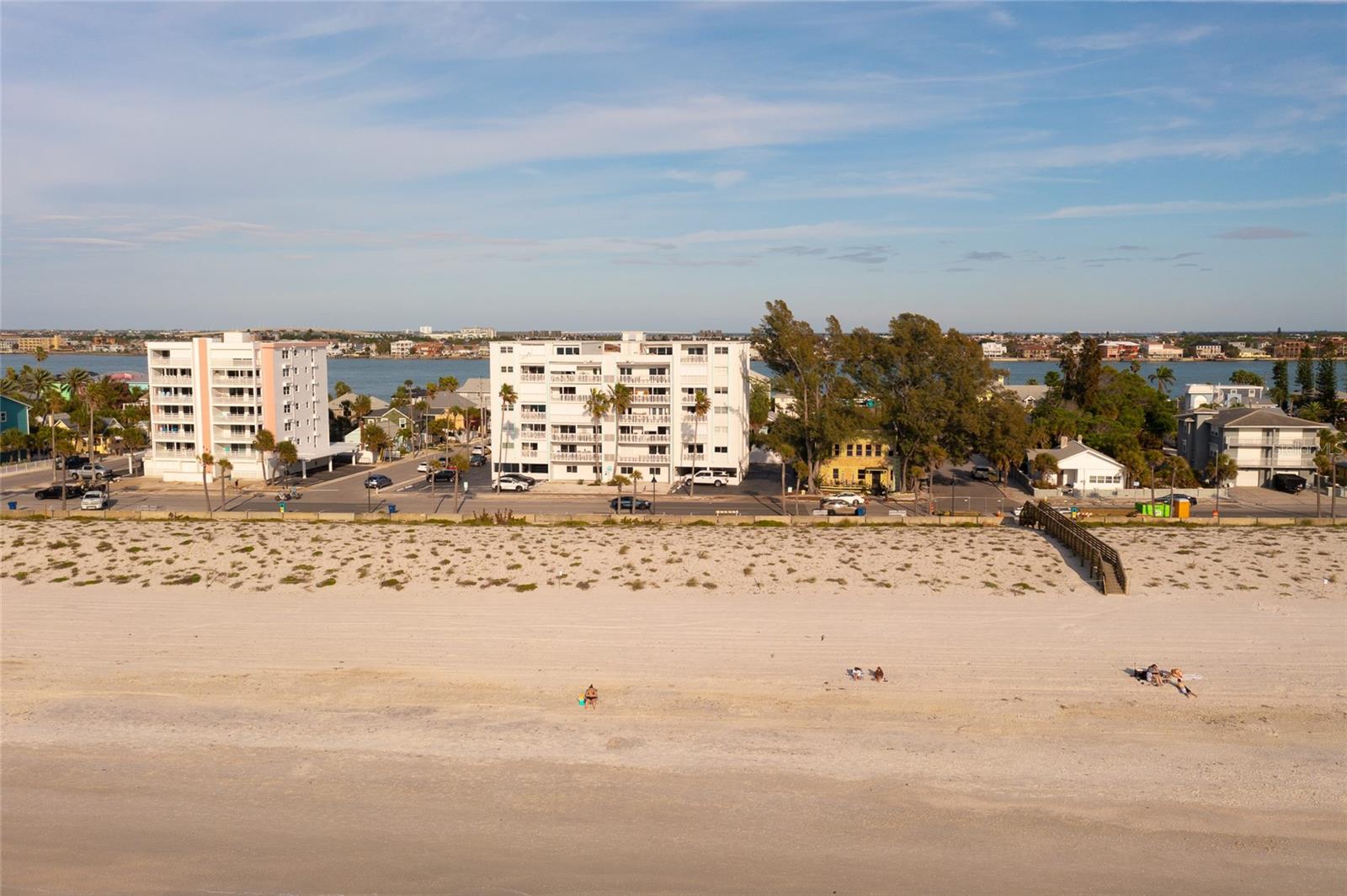 BEACH HOUSE OF PASS-A-GRILLE - Residential