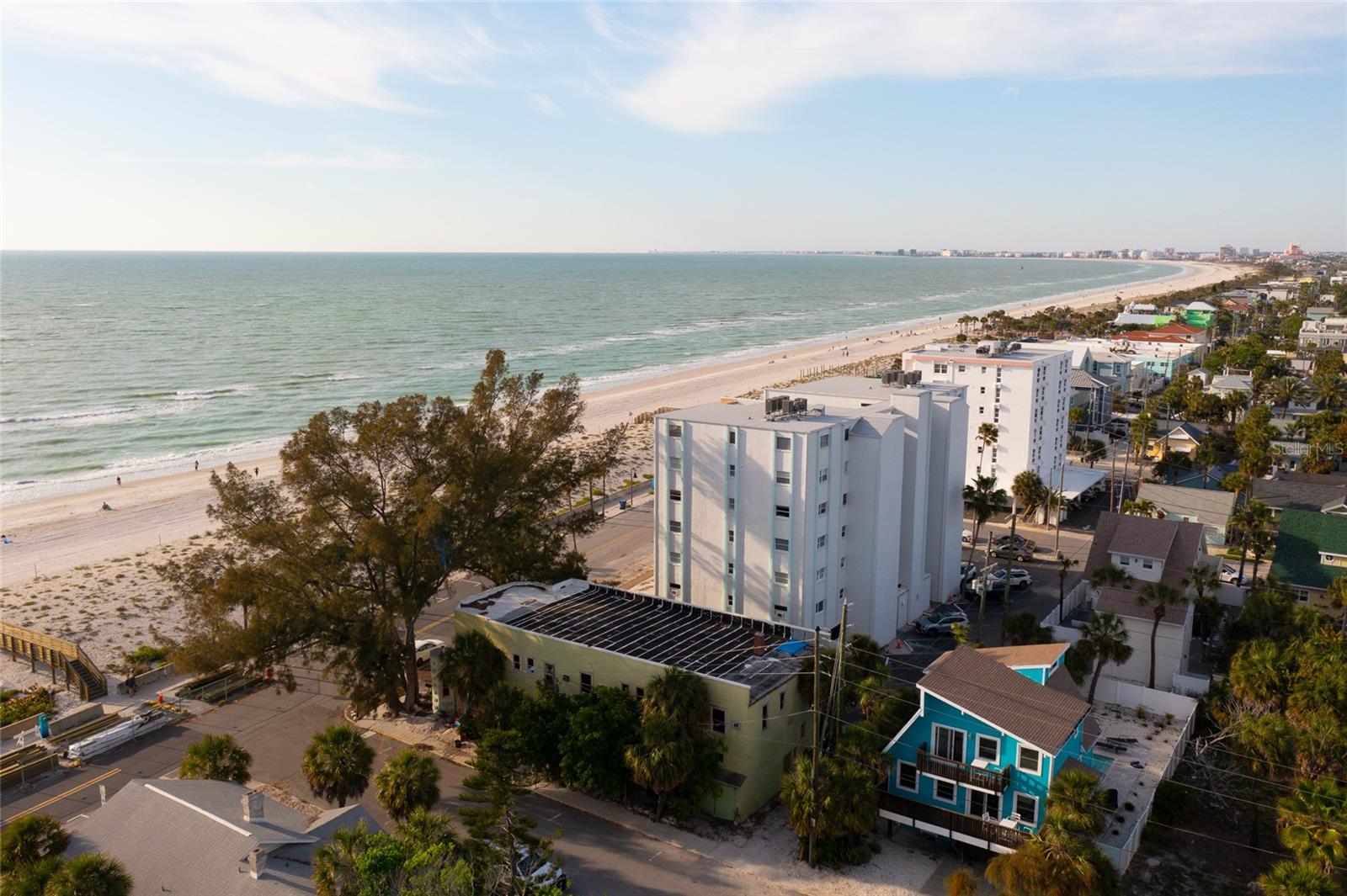BEACH HOUSE OF PASS-A-GRILLE - Residential