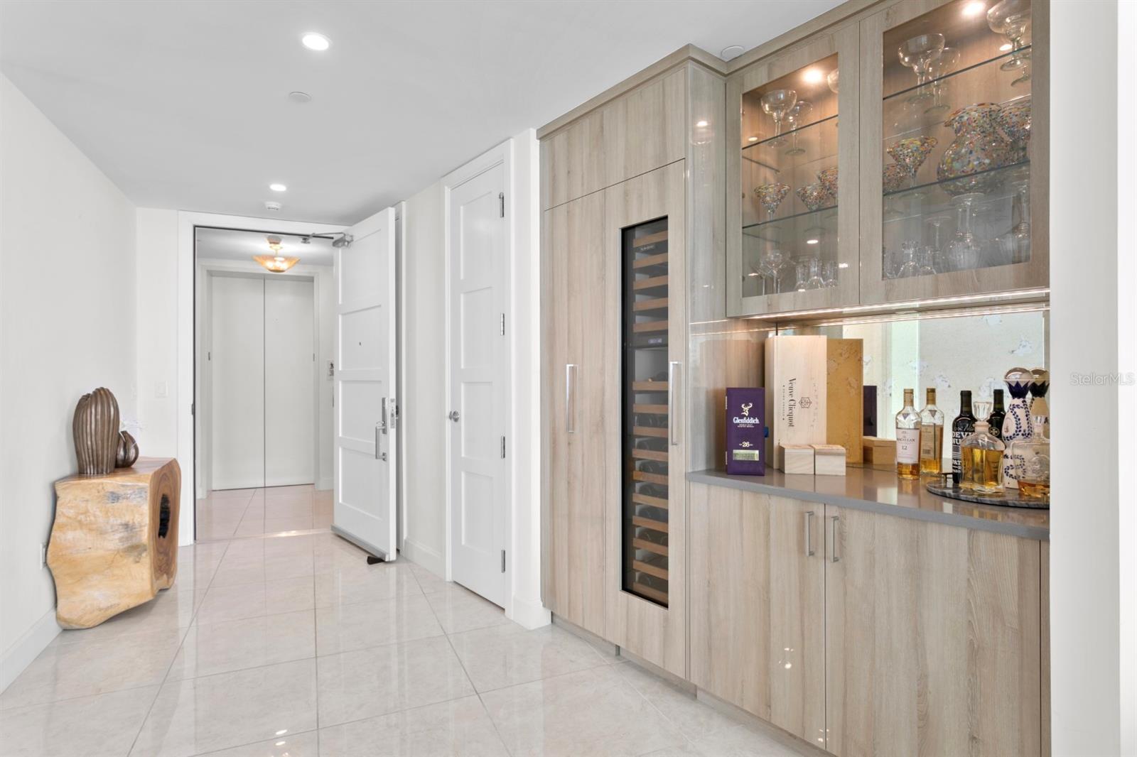 VIRAGE BAYSHORE - Residential