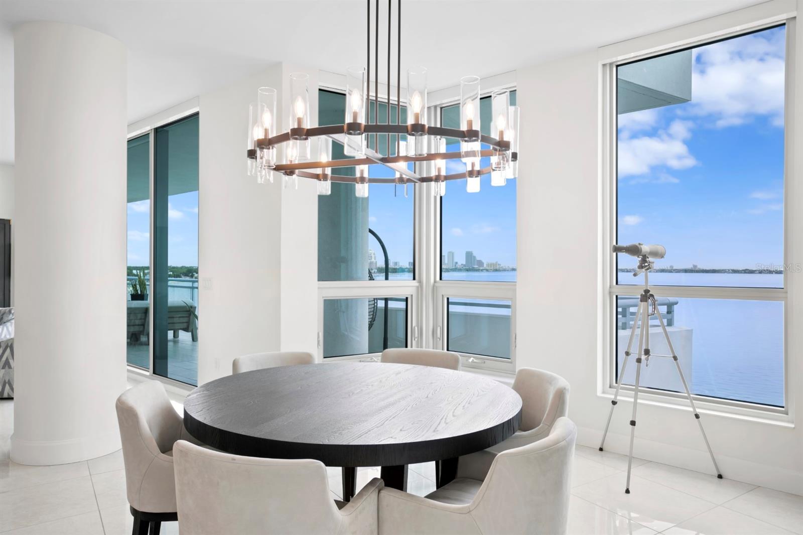 VIRAGE BAYSHORE - Residential